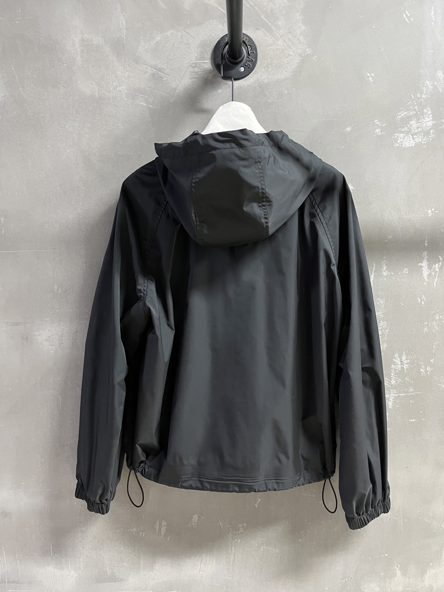 P1872 Women’s One-Size-Fits-All Suit with Stylish 2025 Autumn Design – High-Weave Density Fabric - 图片 9