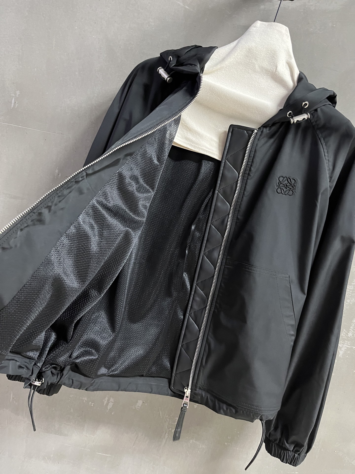 P1872 Women’s One-Size-Fits-All Suit with Stylish 2025 Autumn Design – High-Weave Density Fabric - 图片 6