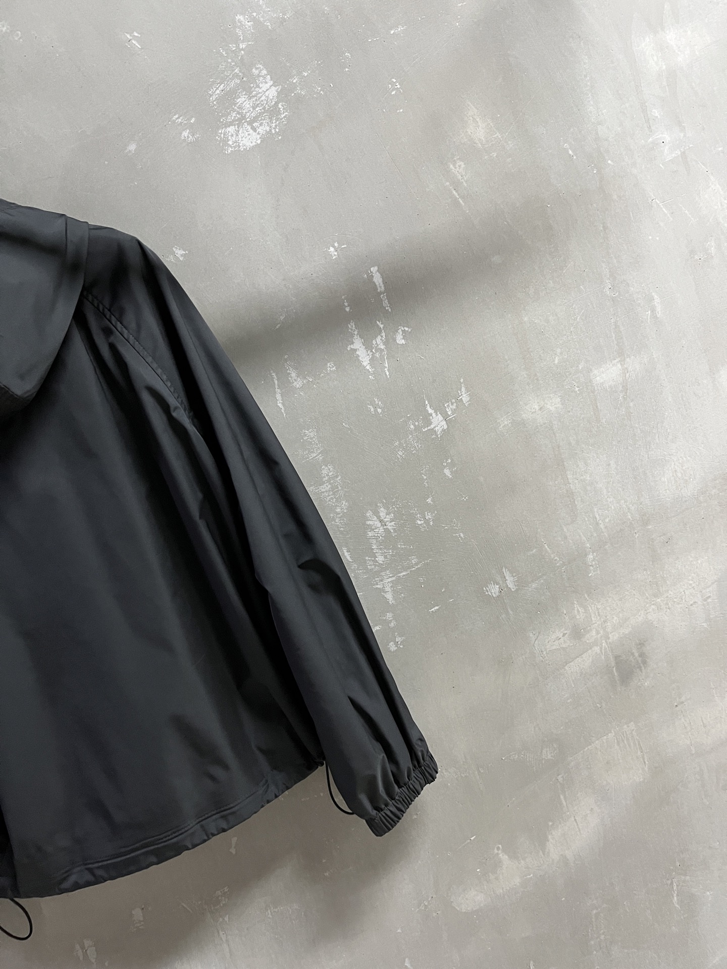 P1872 Women’s One-Size-Fits-All Suit with Stylish 2025 Autumn Design – High-Weave Density Fabric - 图片 7