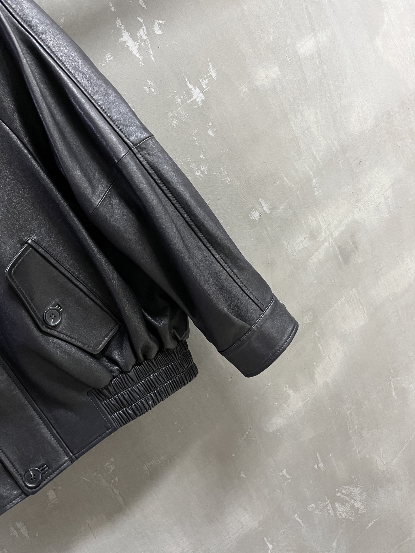 Saint Laurent Leather Jacket: 2025 Fall Collection, Unisex, Stylish & Versatile 8 i1754030368854 6715 0 5