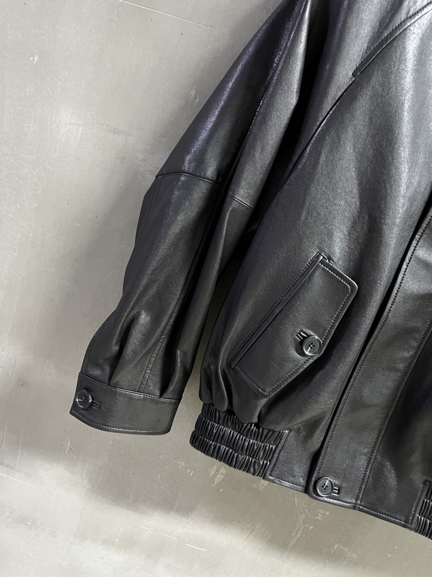 Saint Laurent Leather Jacket: 2025 Fall Collection, Unisex, Stylish & Versatile 5 i1754030371547 4406 0 2