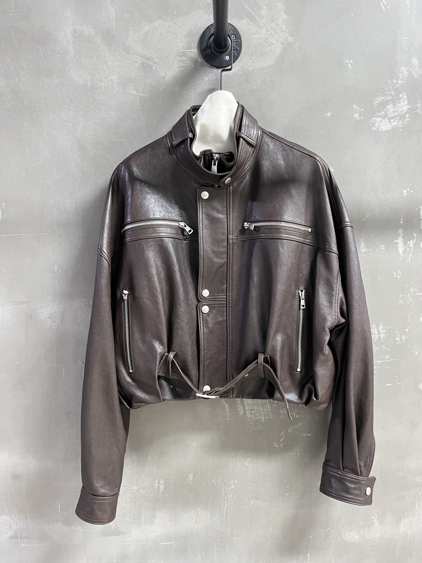 Balenci*ga Female Goatskin Suit: Stylish Design, Dust-Proof Bag Included, S-L Sizes. - 图片 1