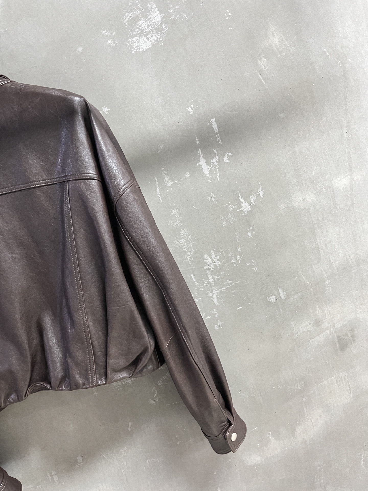 Balenci*ga Female Goatskin Suit: Stylish Design, Dust-Proof Bag Included, S-L Sizes. - 图片 7
