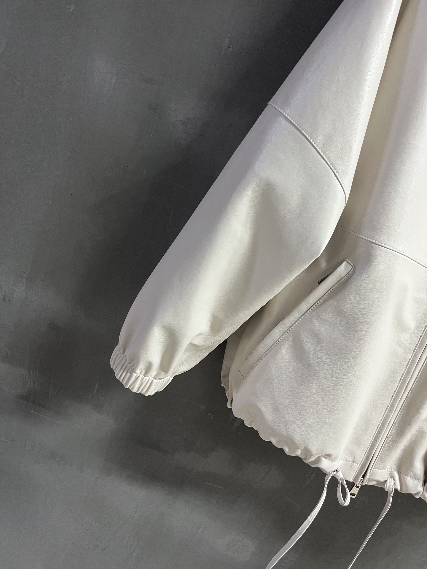 “2025 Early Autumn Female Suit P3072 with Stylish Design and Imported Turkish Super-Skinned Material” - 图片 2