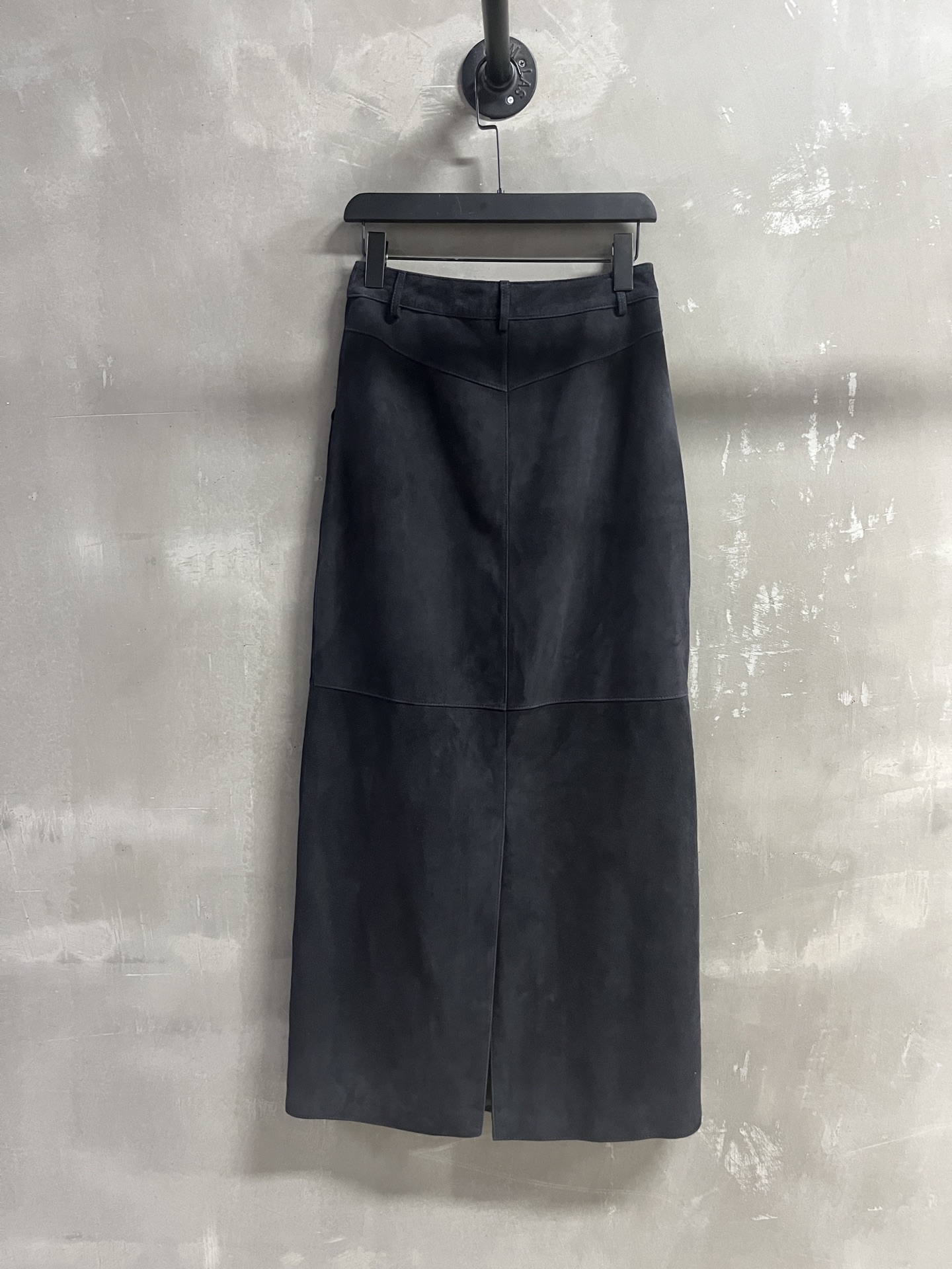 Elegant High-Waisted Leather Pencil Skirt - Timeless Style & Comfort 8 i1754659137794 3580 0 5