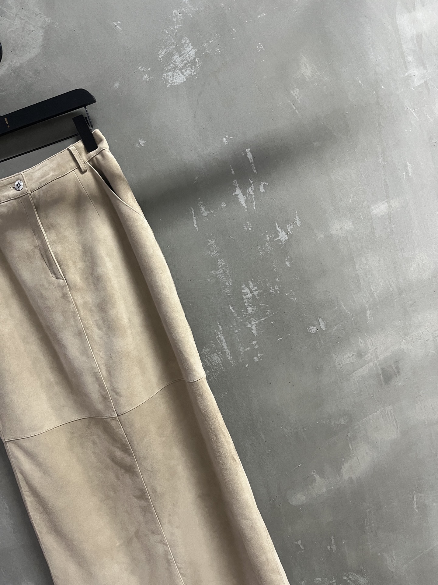 “Stylish Imported Leather Face Skirt from Turkey: 2025 Autumn Novel Fashion for Bad Girls in M-XL Size” - 图片 4