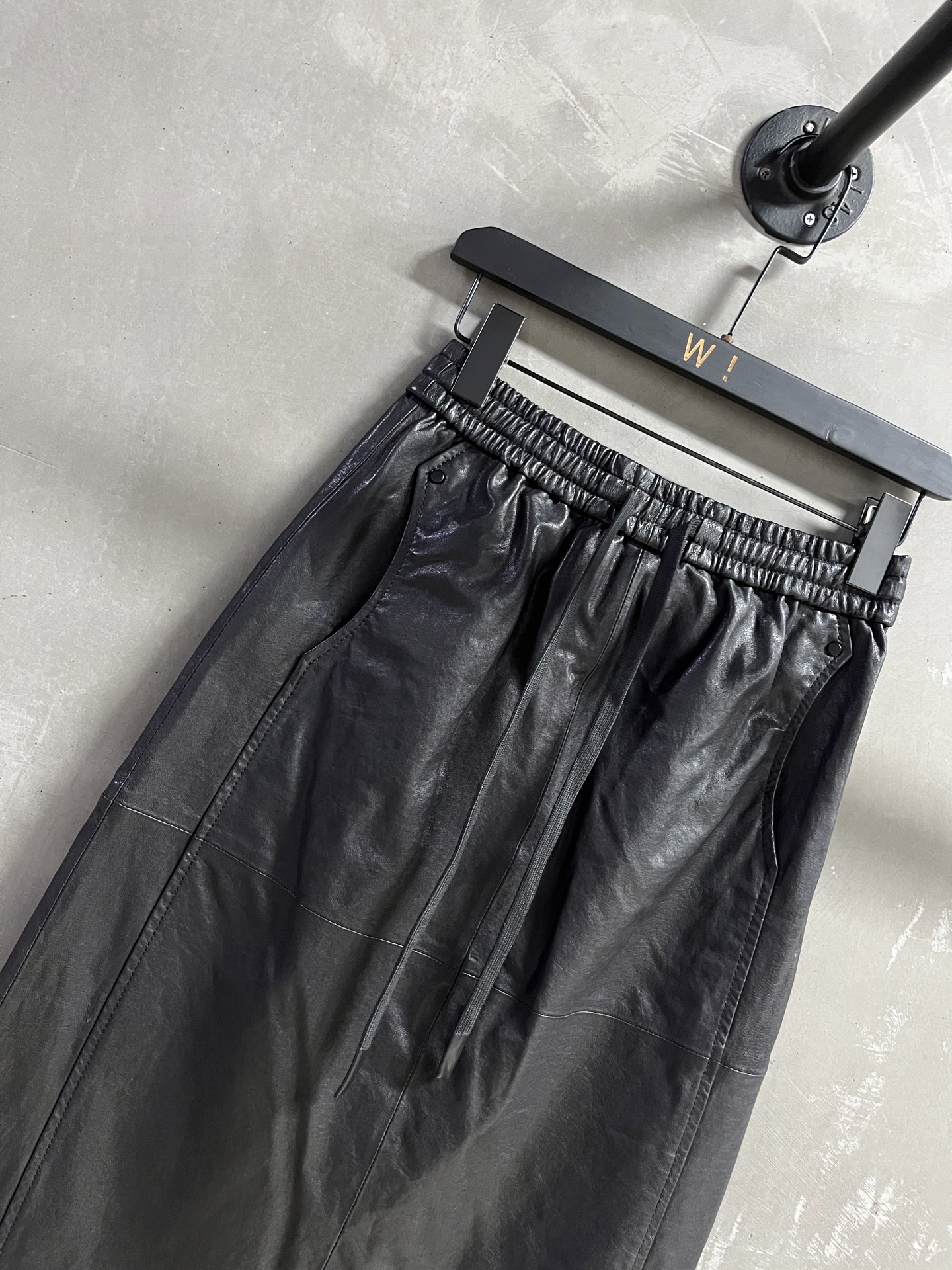 Title: P1872 One-Size-Fits-All Dress with Turkish Sheep-Skin Wrapper for The R*w Summary: Stylish, original dress with Turkish sheep-skin wrapper, fits M - 图片 5