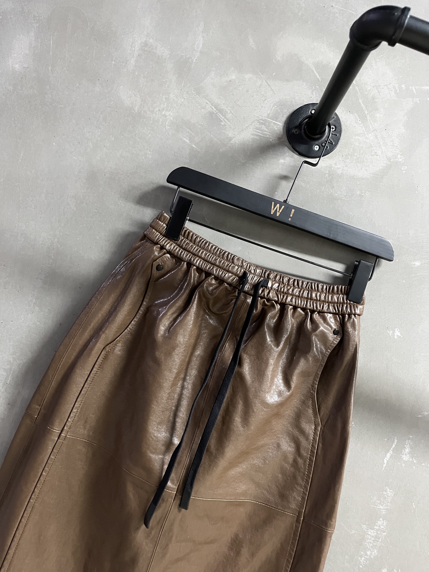 The R*w Leather Skirt - Chic, Retro Style, and Comfortable Fit 5 i1754749366541 3195 0 2