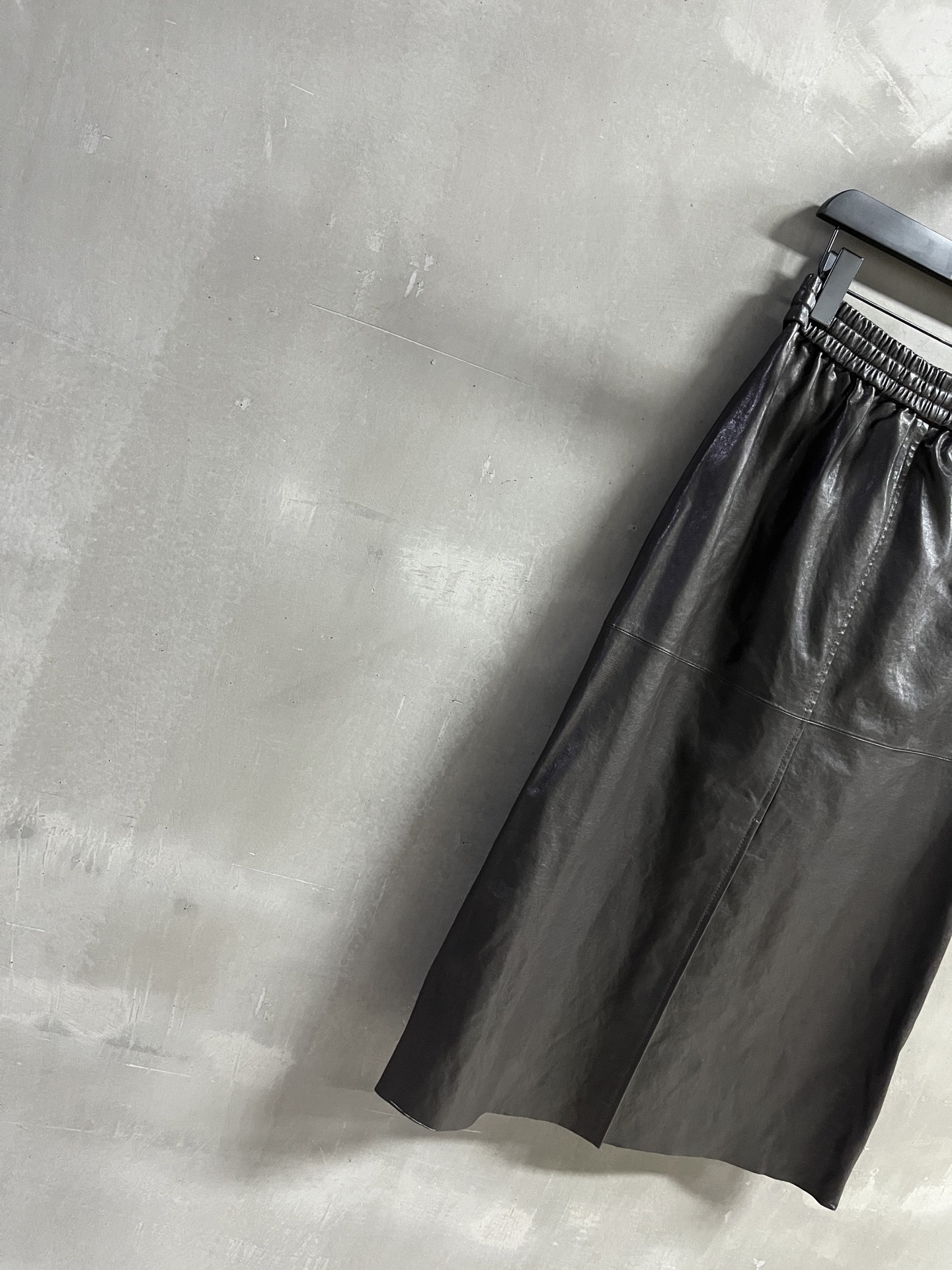 Title: P1872 Leather Dress for The R*w: Stylish, Sweet, and Cool Summary: One-size leather dress with Turkish sheep-skin, M-XL sizes, easy fit for - 图片 6