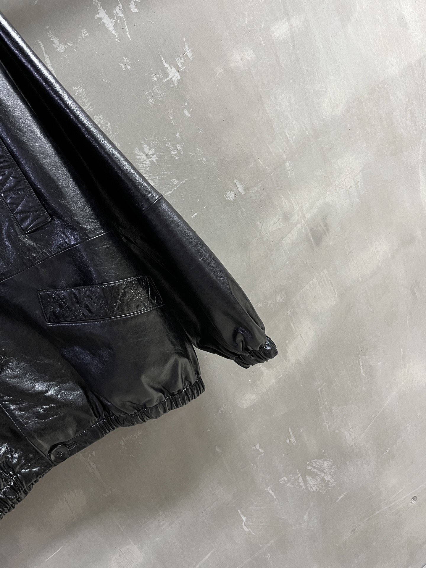 “2025 Season Leather Outfit P2832: Stylish, Sweet, and Dust-Proof” - 图片 4