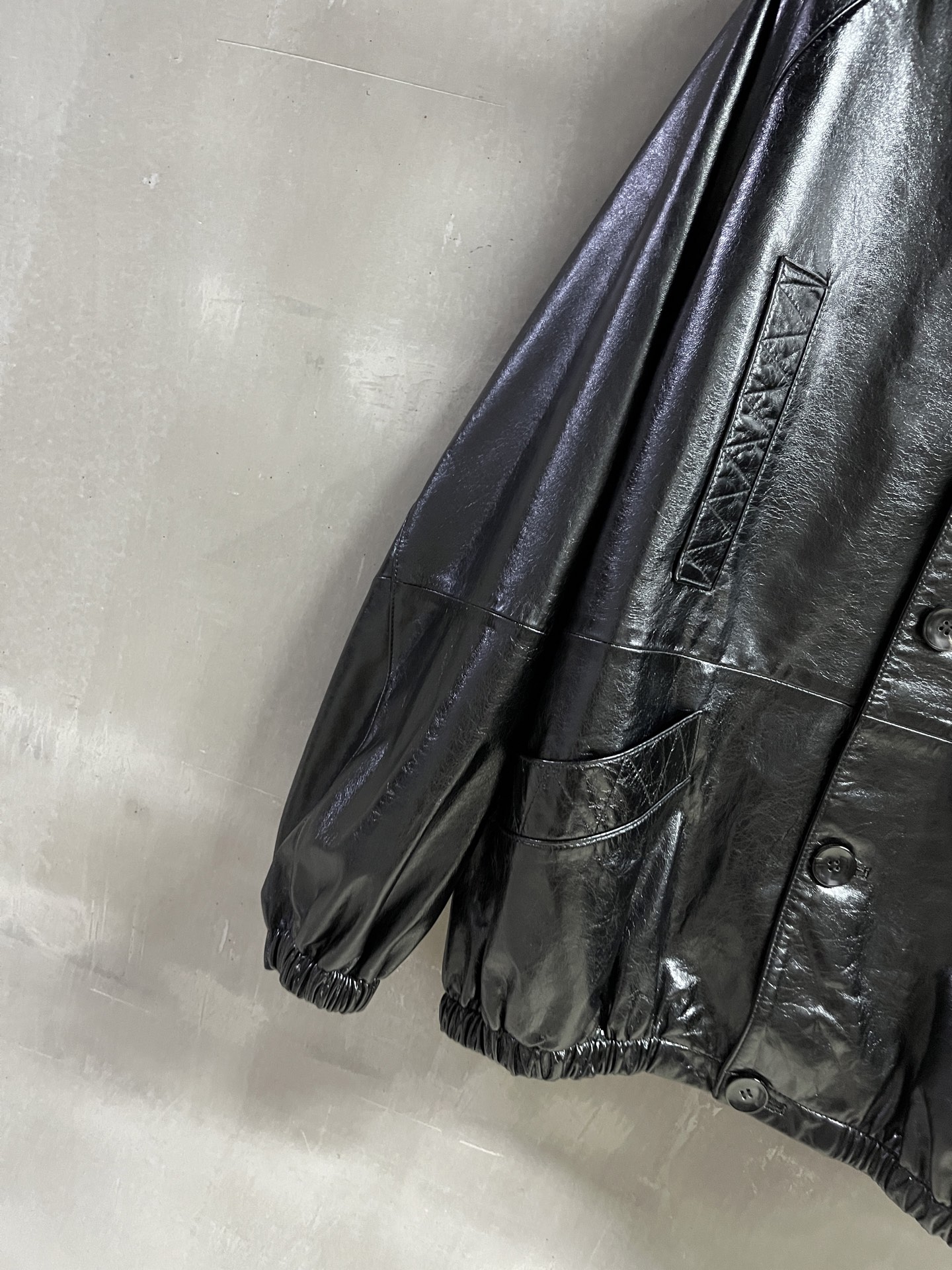 “2025 Season Leather Outfit P2832: Stylish, Sweet, and Dust-Proof” - 图片 5