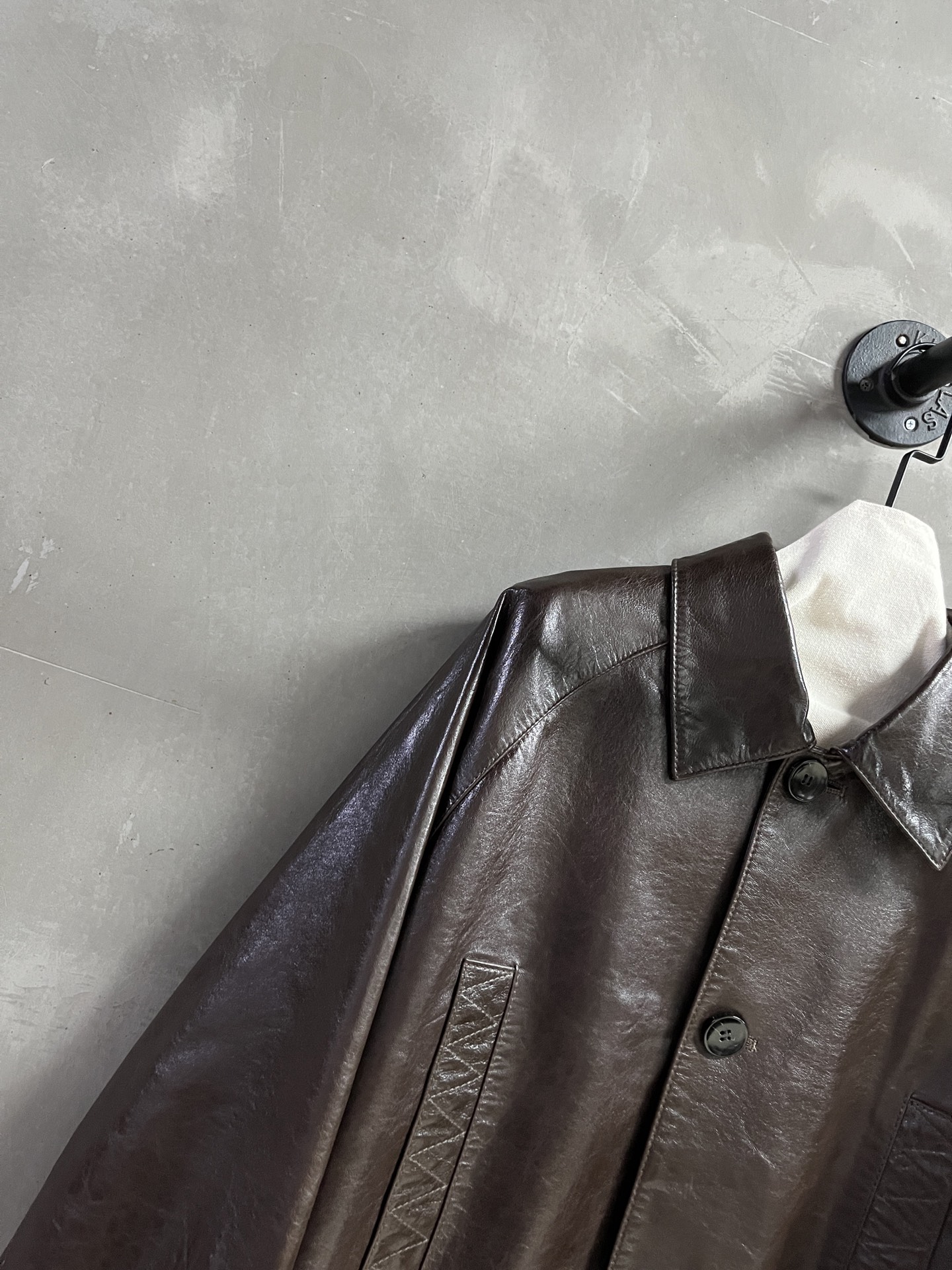 Stylish Leather Outfit P2832 for Women: 2025 Fall Collection Summary - 图片 2