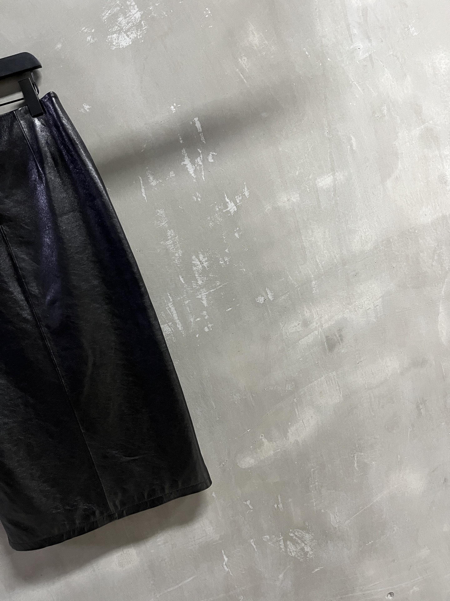 “2025 Christian D*or Suit in P2112 Style with Turkish Leather, Sizes S-XL” – Stylish and simple design, leather material. - 图片 6