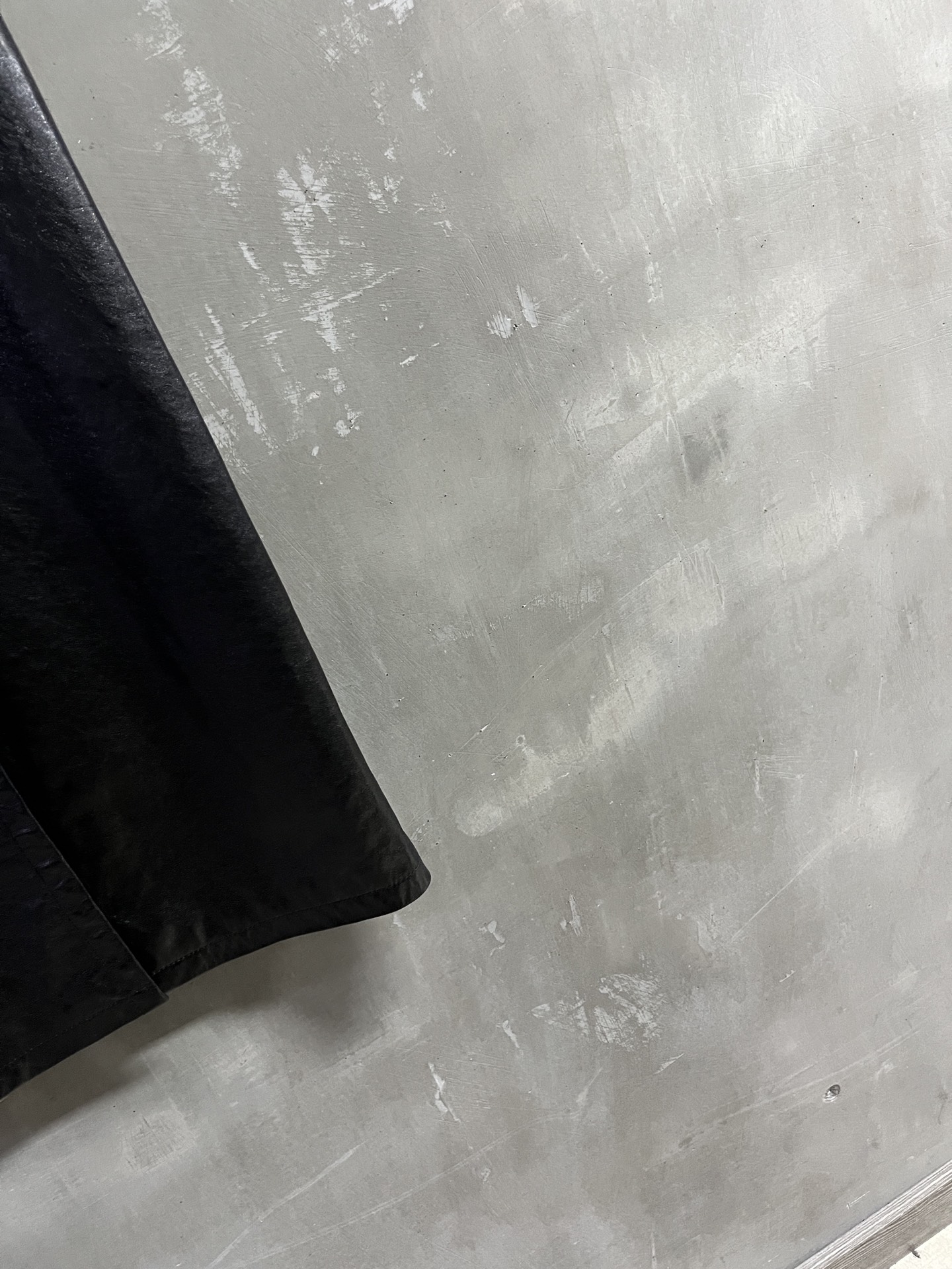 “2025 Christian D*or Suit in P2112 Style with Turkish Leather, Sizes S-XL” – Stylish and simple design, leather material. - 图片 7