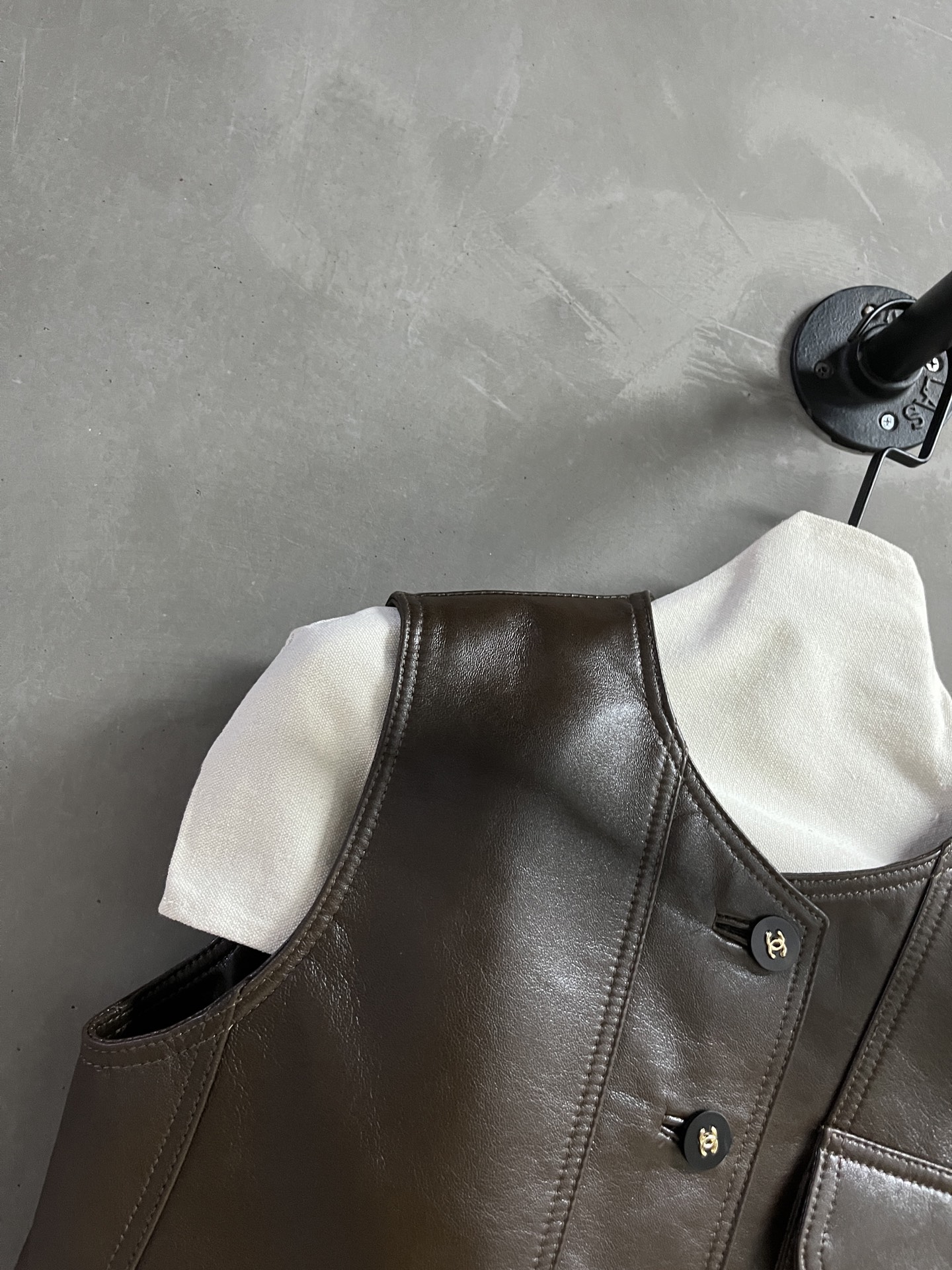 Chanel Inspired Lambskin Vest: Classic Design, Timeless Style, Perfect for Fall 2025 6 i1755010881444 210 0 3