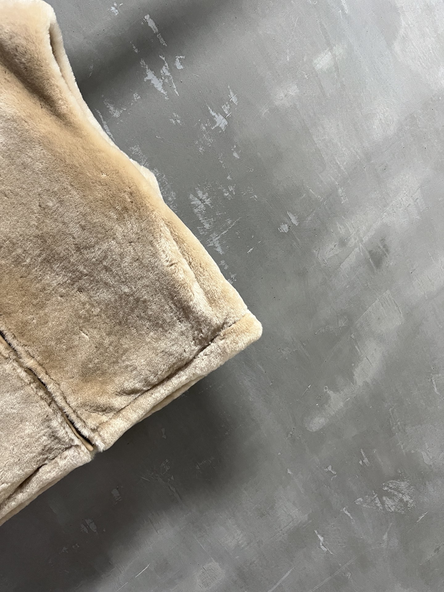 Title: P3072 Melancholic Stylish Coat 2025 Collection Summary: Stylish, melancholic one-size-fits-all coat from Pr*da 2025 collection in Melinau - 图片 3