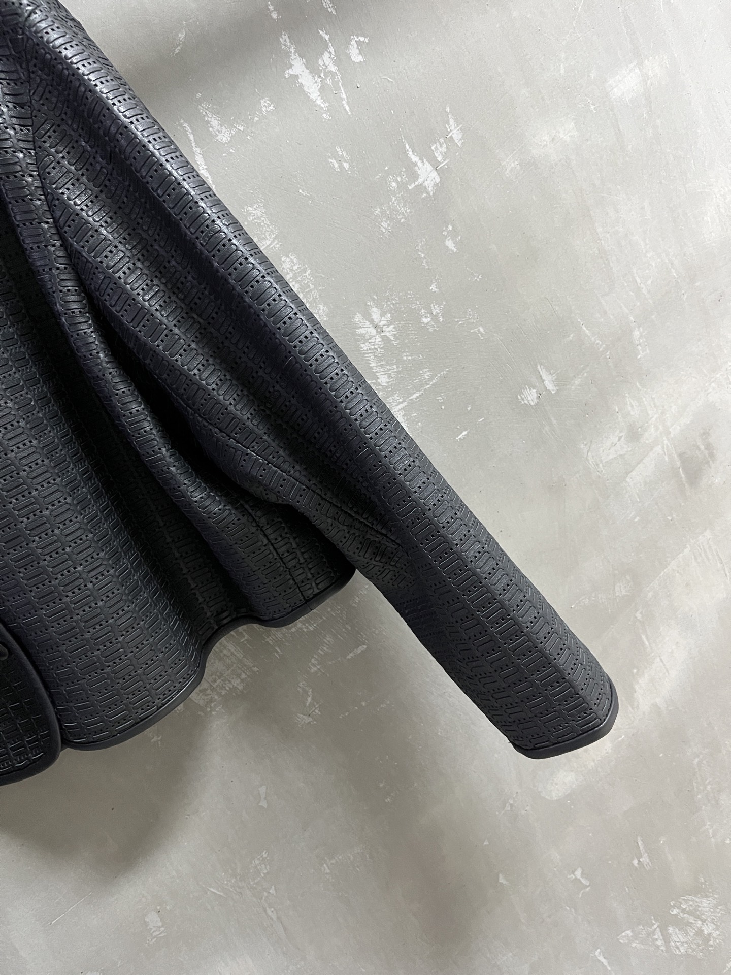 Title: Christian D*or 2025 Autumn Female Suit Description Summary: New 2025 autumn suit by Christian D*or, one-by-one female suit with dust-proof bag, made of - 图片 6