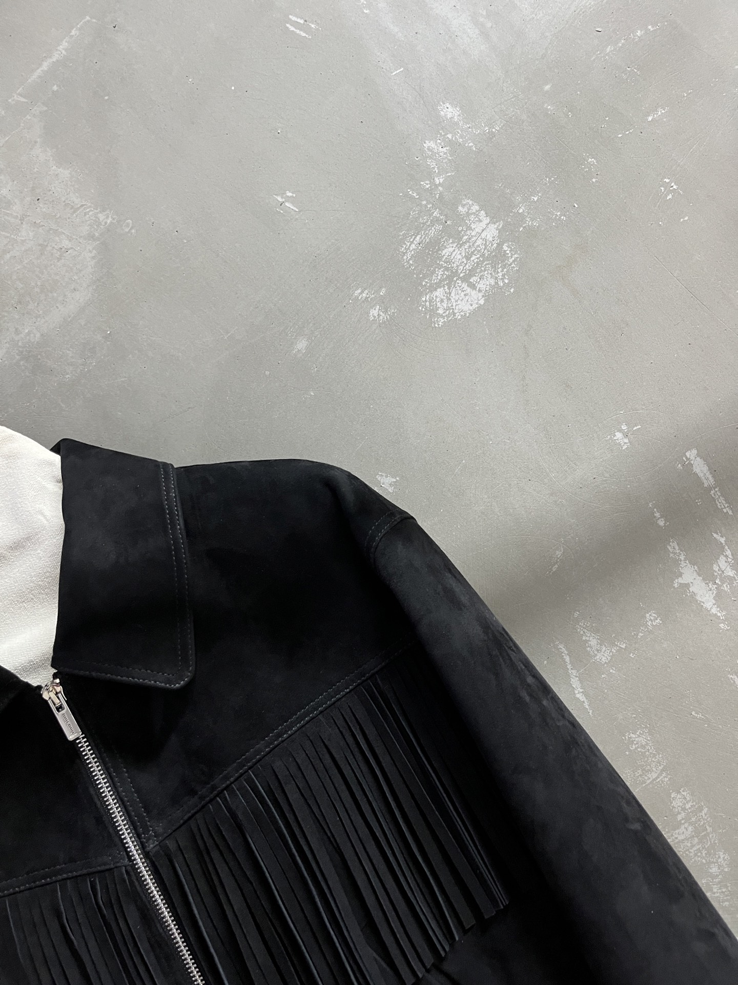 “2025 Autumn Female Suit: P2832 One-Size-Fits-All Jacket-Leash Design with Turkish Sheep Skin” - 图片 4