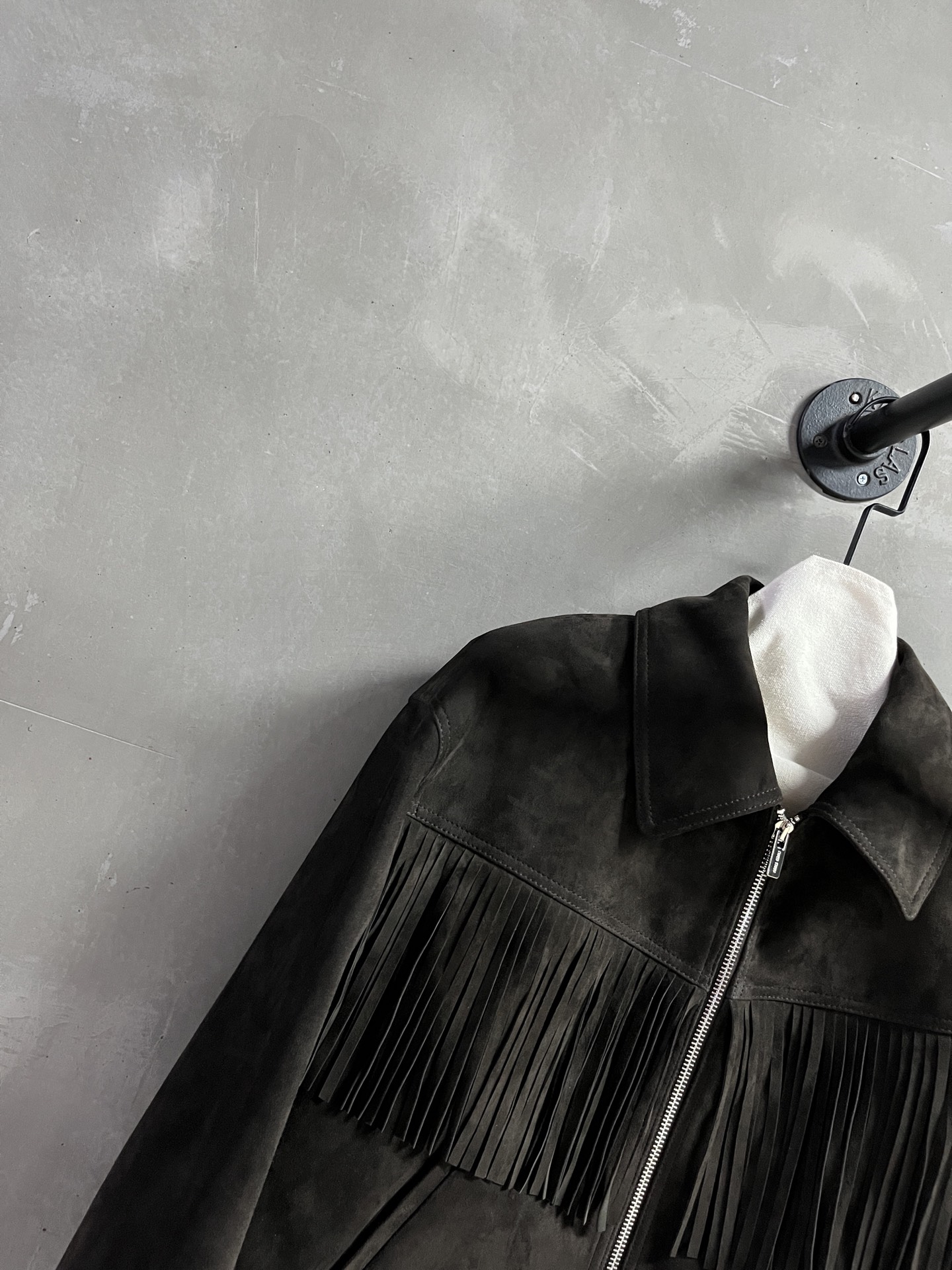 “2025 Autumn Suit: P2832 Female Suit with Classic Jacket-Leash Design and Turkish Sheepskin Material in M-XL Size” - 图片 8