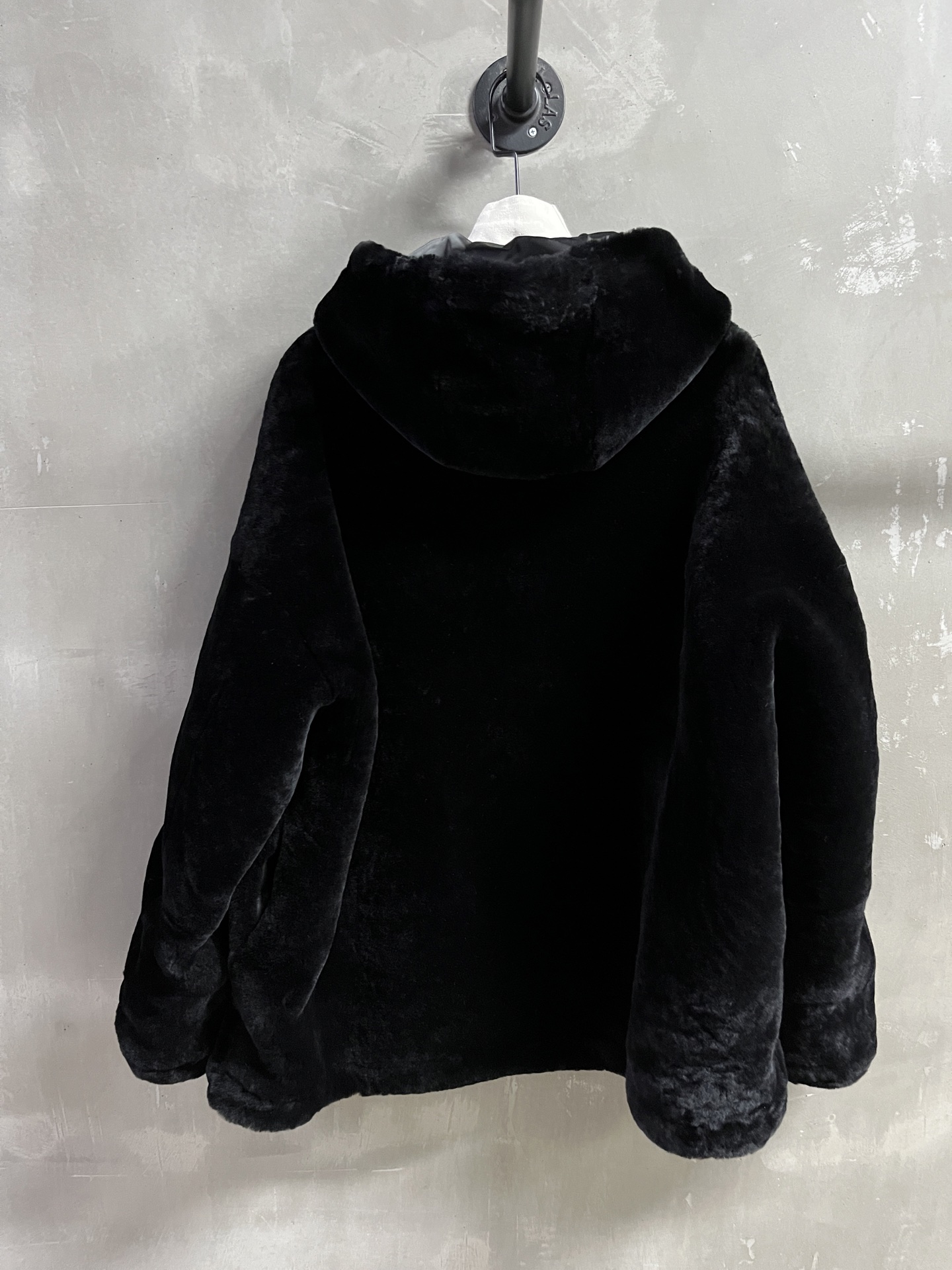 2025 Early Autumn Pr*da Melancholy Style Melinau Wool Outfit with Dust-Proof Bag – Size M-XL - 图片 9