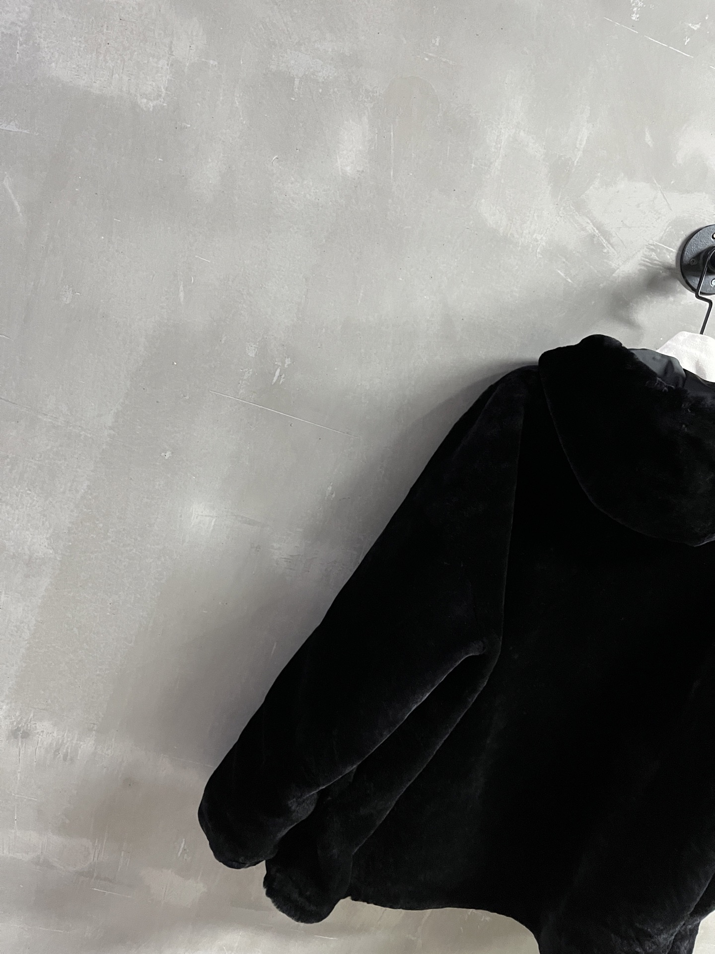 2025 Early Autumn Pr*da Melancholy Style Melinau Wool Outfit with Dust-Proof Bag – Size M-XL - 图片 6