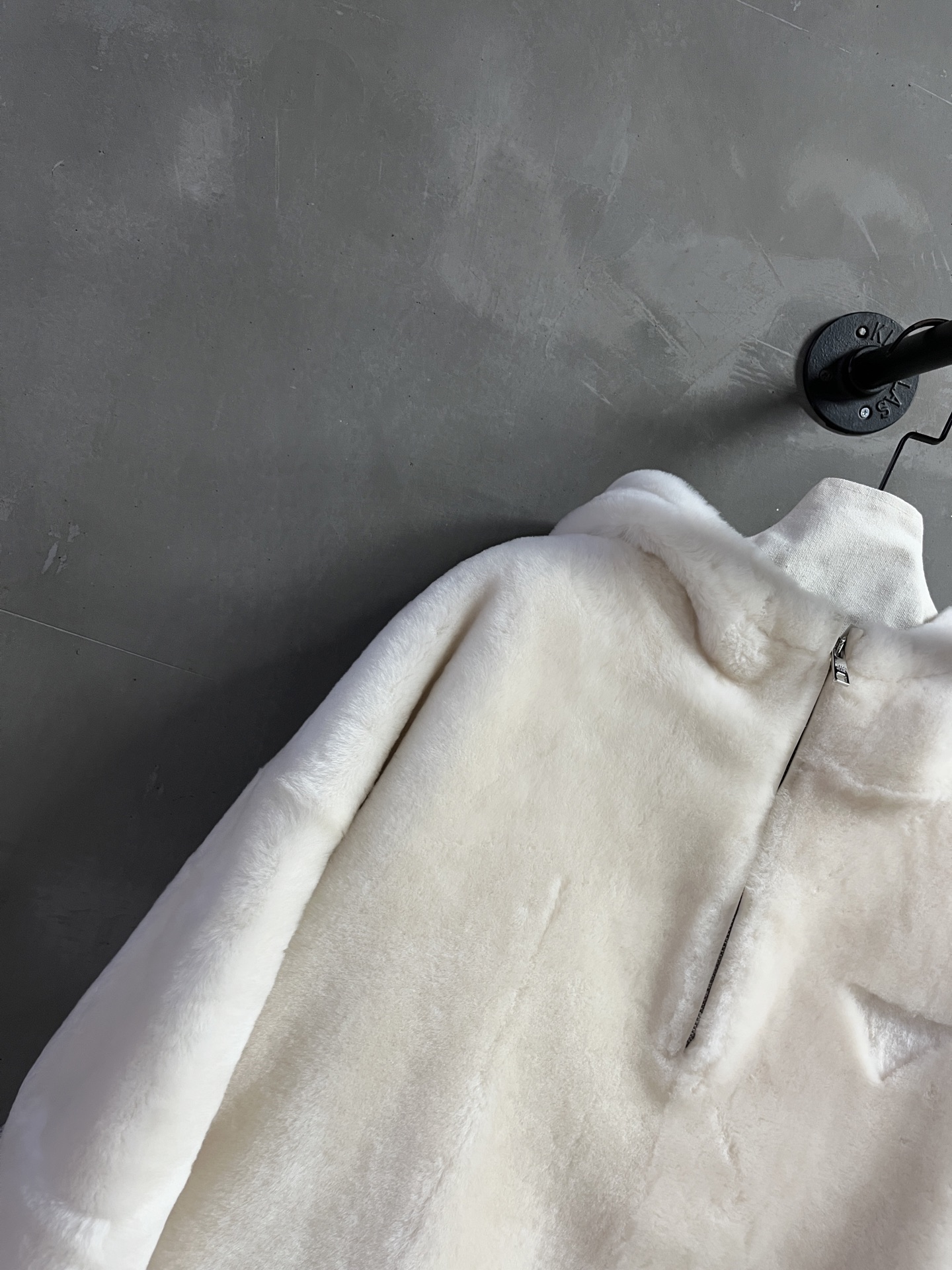 2025 Early Autumn Pr*da Melancholy Style Wool Coat with Dust-Proof Bag – Size M-XL - 图片 7
