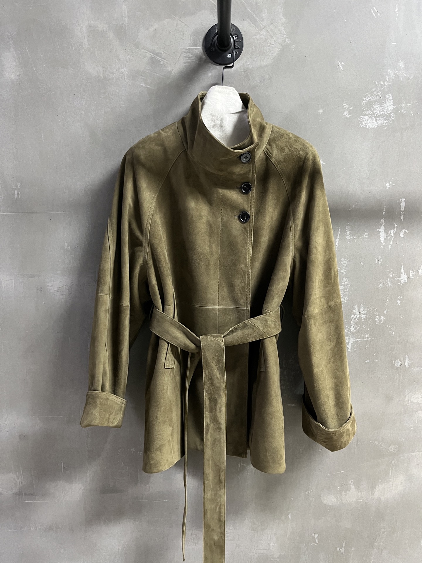 2025 Classic Design Women’s Jacket in Turkish Sheepskin, Sizes S-L – MiuMi* Profile Review