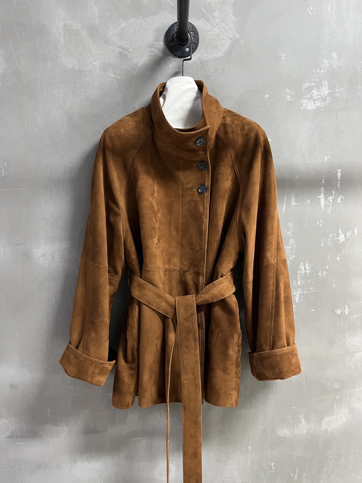 “2025 MiuMi* Women’s Jacket: Classic Design with Turkish Sheepskin Material in S-L Sizes” - 图片 1