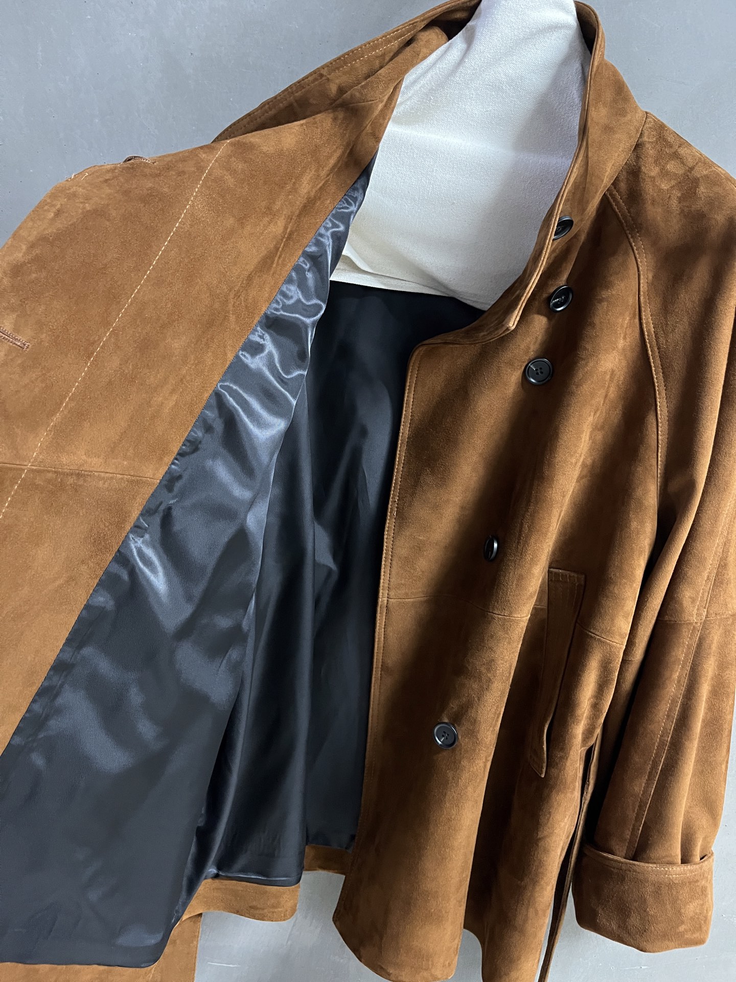“2025 MiuMi* Women’s Jacket: Classic Design with Turkish Sheepskin Material in S-L Sizes” - 图片 8