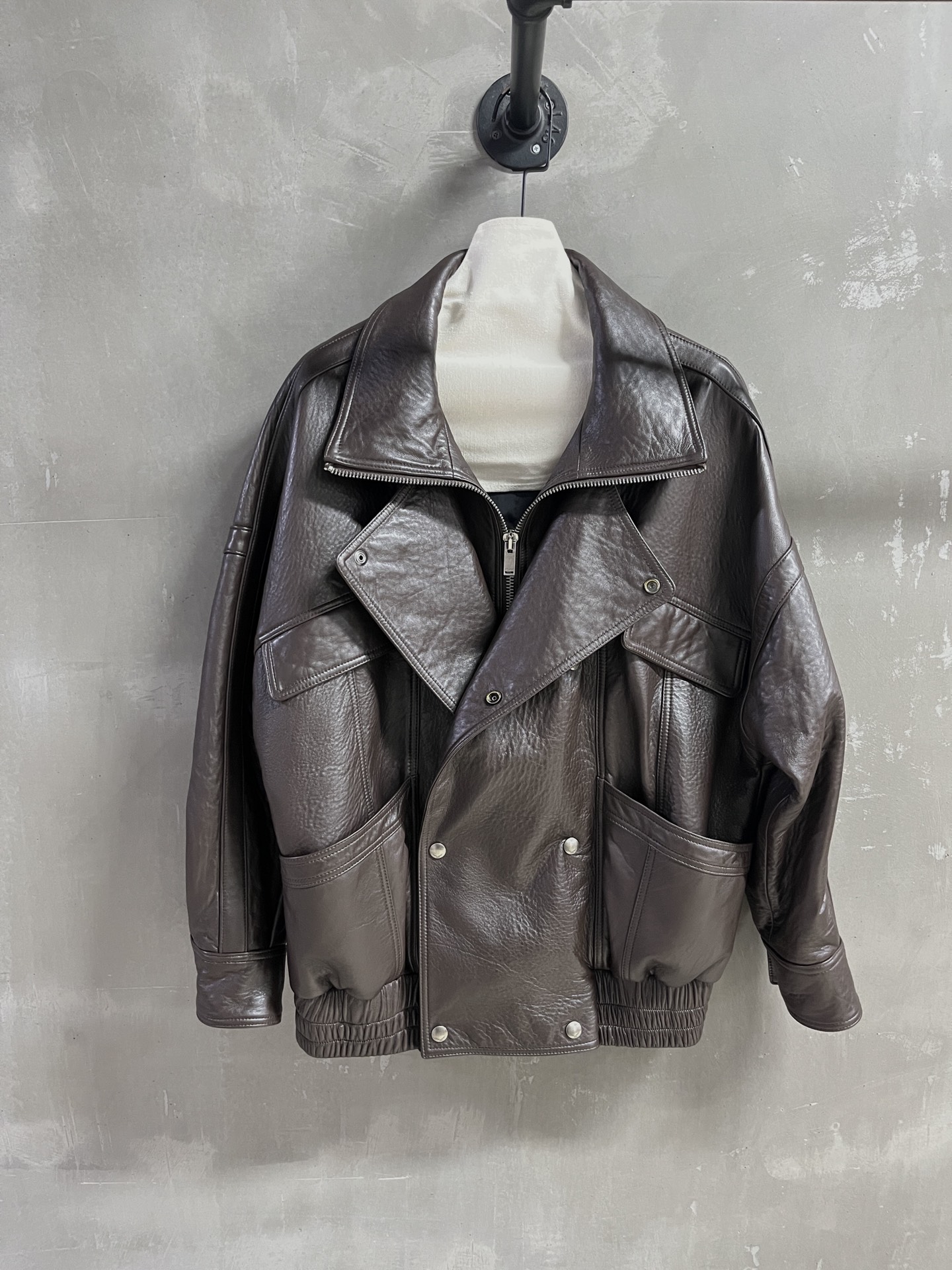 Title: Stylish Saint Laurent P3072 Female Outfit 2025 Autumn Collection Summary: Stylish one-size-fits-all outfit with leather face, available in sizes S-LM, featuring bras