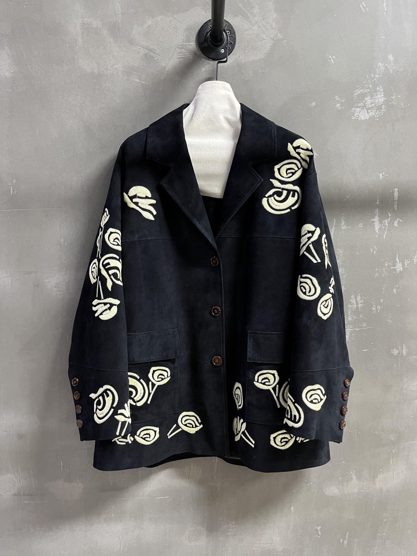 Ermanno Scervino Autumn 2025 Lace Embroidered Lambskin Jacket 3 i1755962155828 7680 0 0