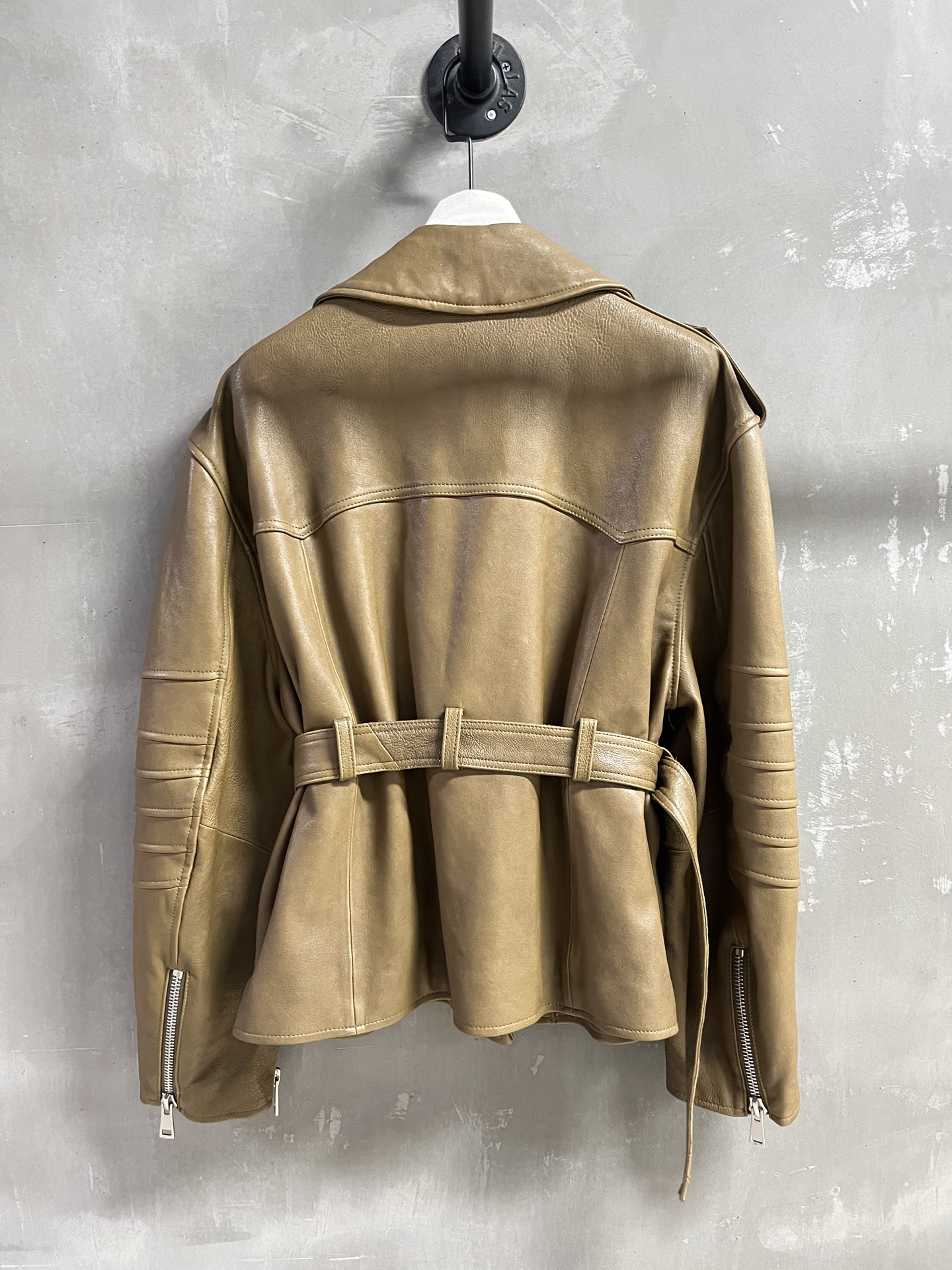 Vintage-Style Lambskin Leather Jacket - Timeless Sweet Cool Outerwear 10 i1756391918685 8946 0 8