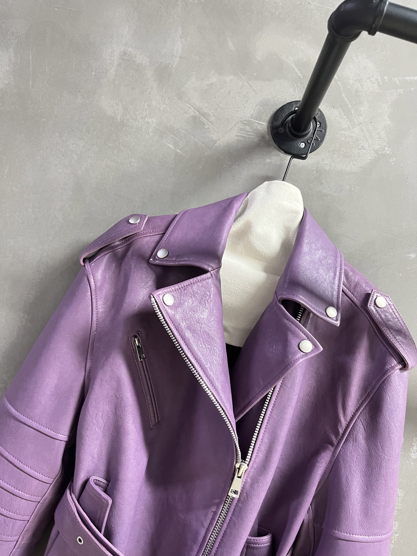 MARKGONG Women's Lambskin Leather Jacket - Retro Style, Relaxed Fit 9 i1756392122344 4846 0 7