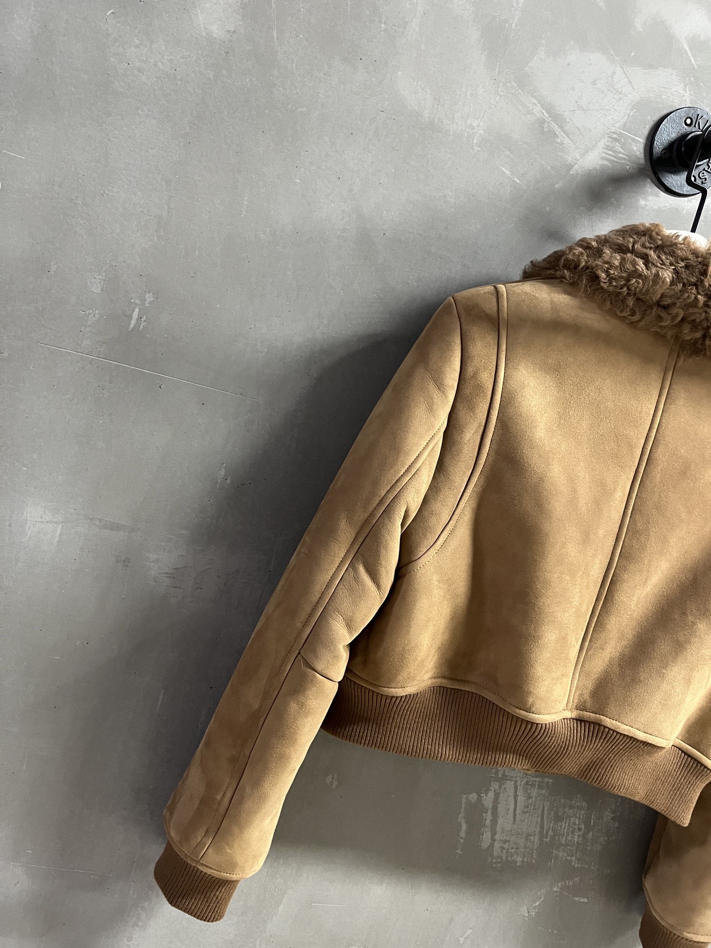 Miu Miu Shearling Jacket: Chic, Slim Fit, and Versatile Fall Fashion 9 i1756394851206 9208 0 7