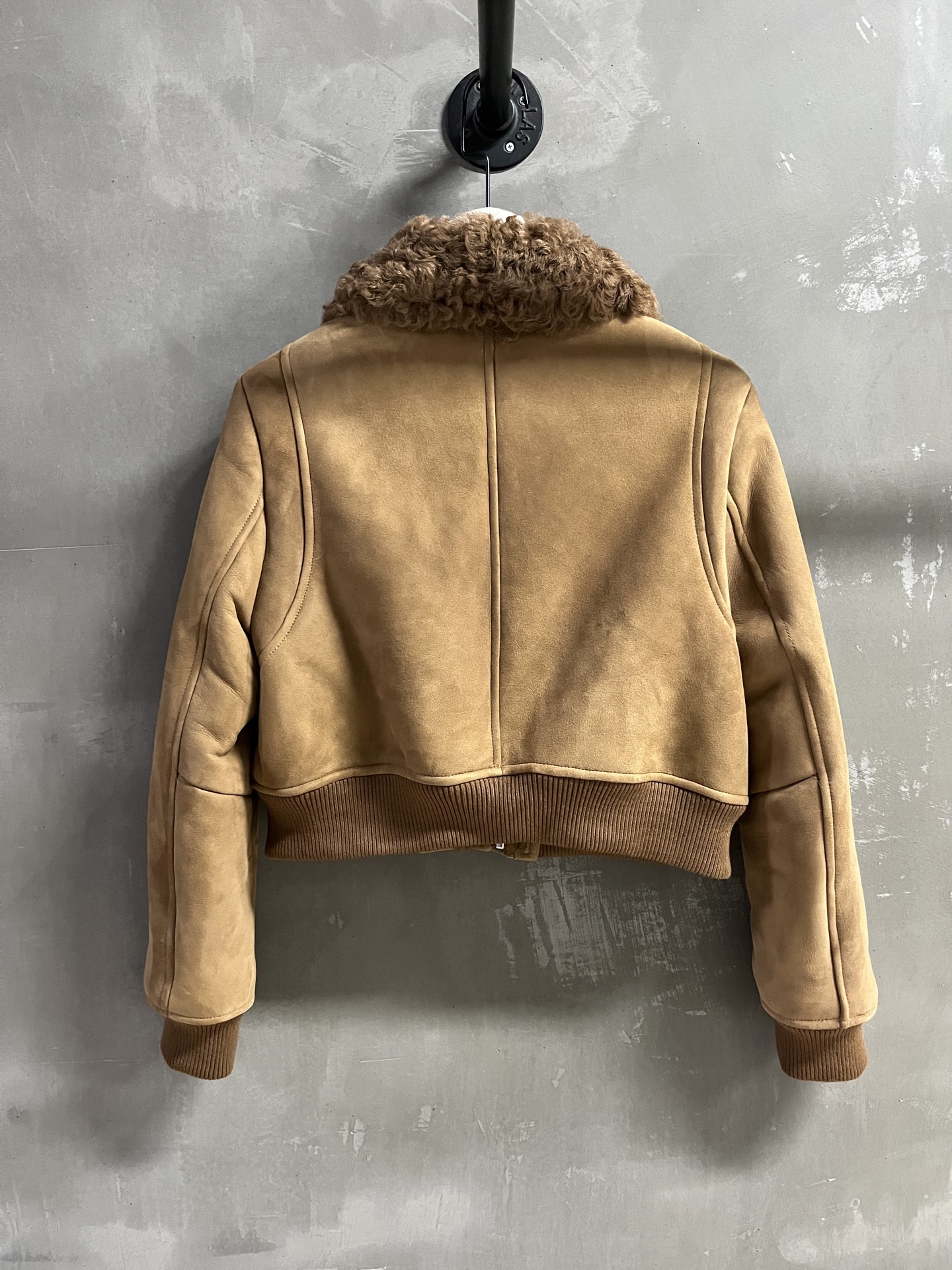 Miu Miu Shearling Jacket: Chic, Slim Fit, and Versatile Fall Fashion 10 i1756394851234 5930 0 8