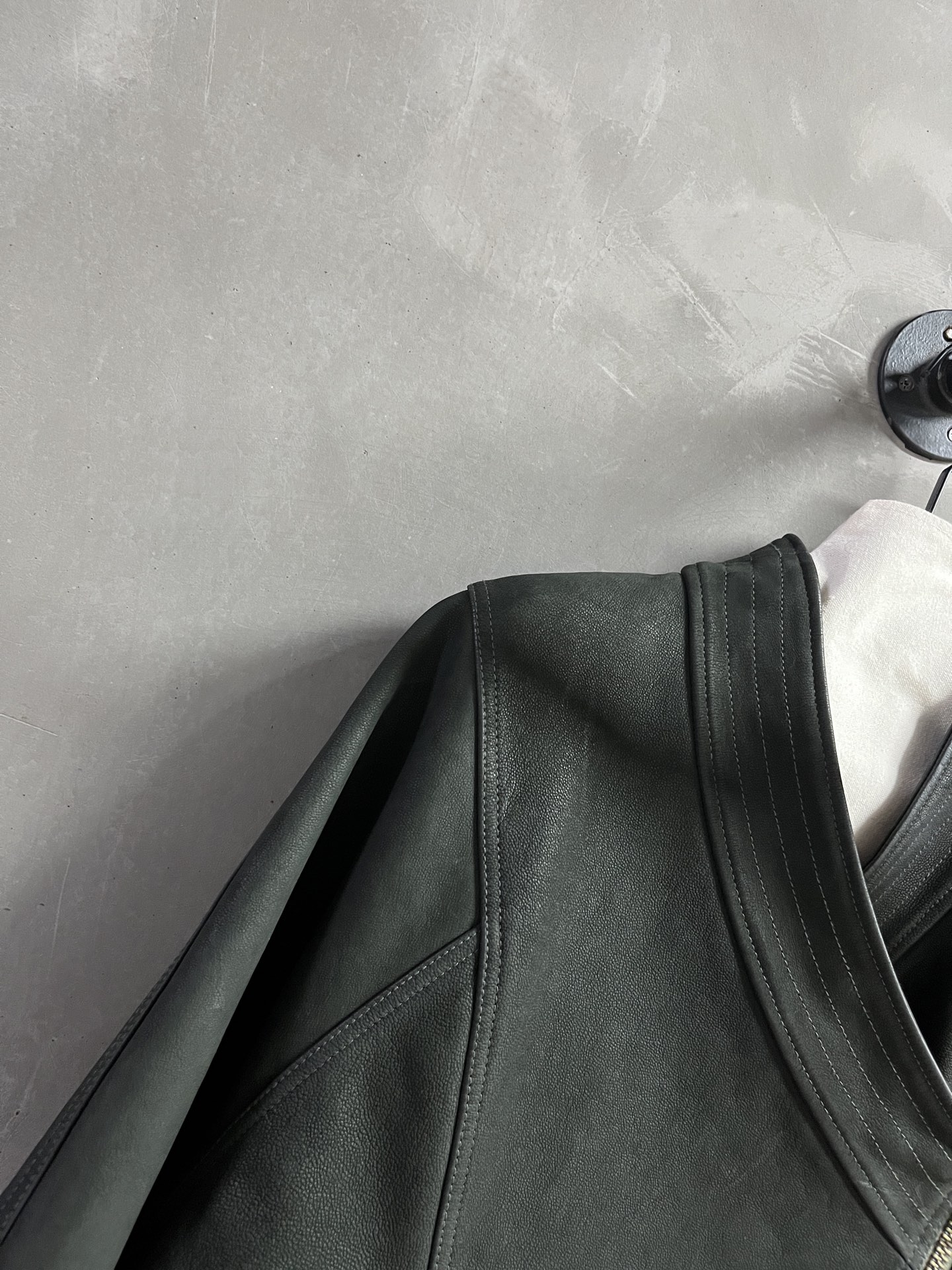 Isabel Marant Leather Jacket - Relaxed Fit, Vintage Style, Autumn 2025 Collection 5 i1756741239275 9571 0 1