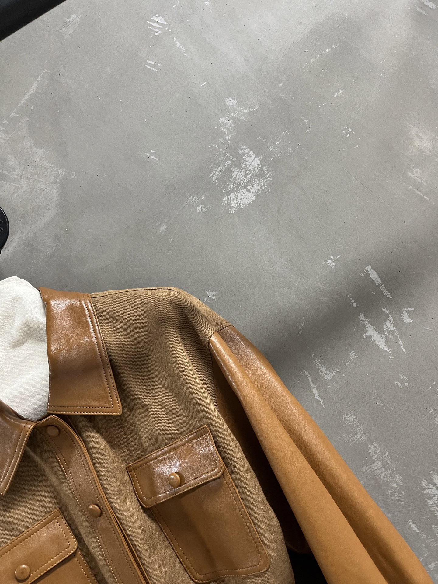 Classic Lambskin Leather Jacket - Timeless Style & Comfortable Fit 6 i1757086531690 4039 0 3