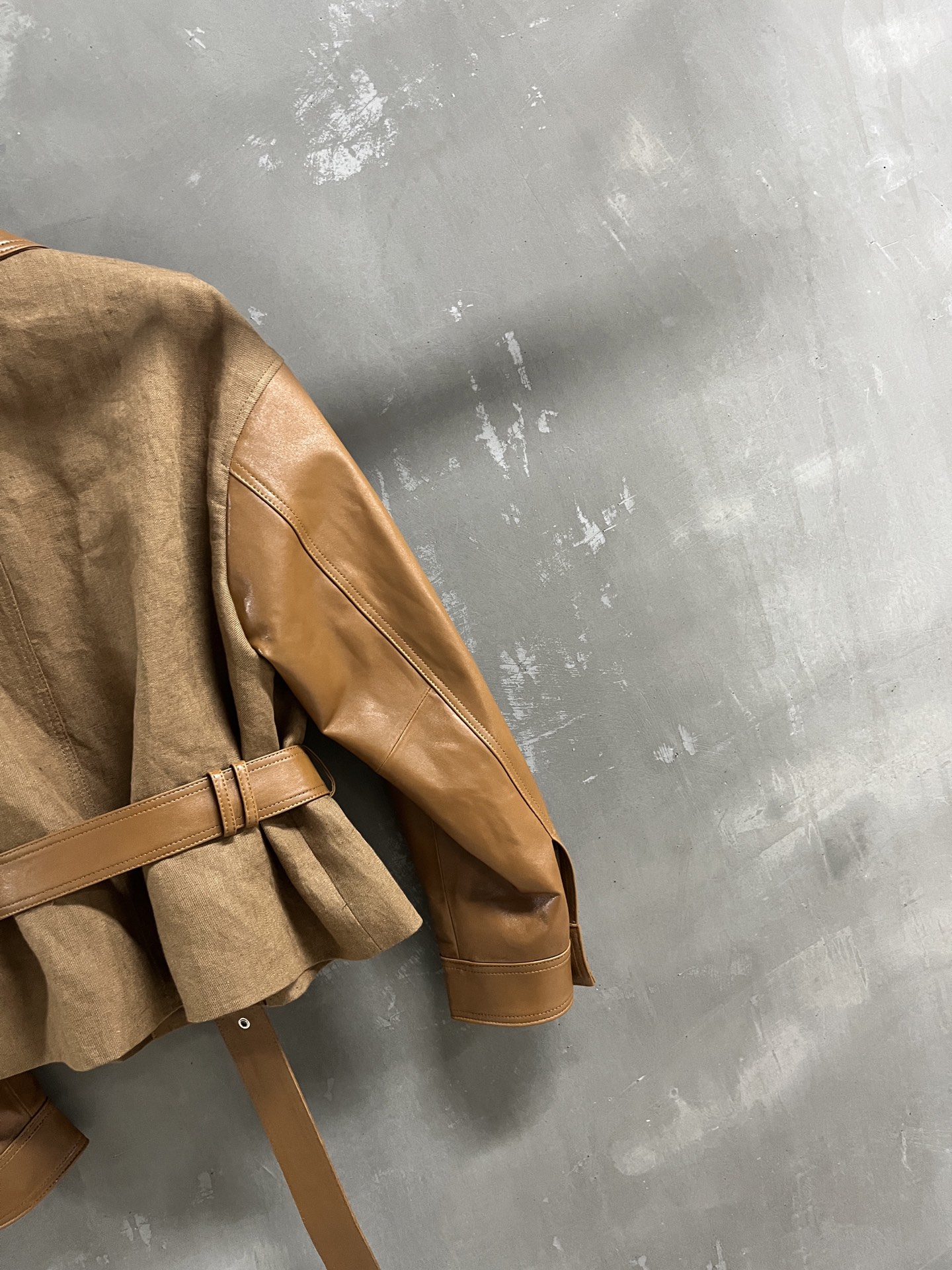 Classic Lambskin Leather Jacket - Timeless Style & Comfortable Fit 9 i1757086534901 1321 0 6