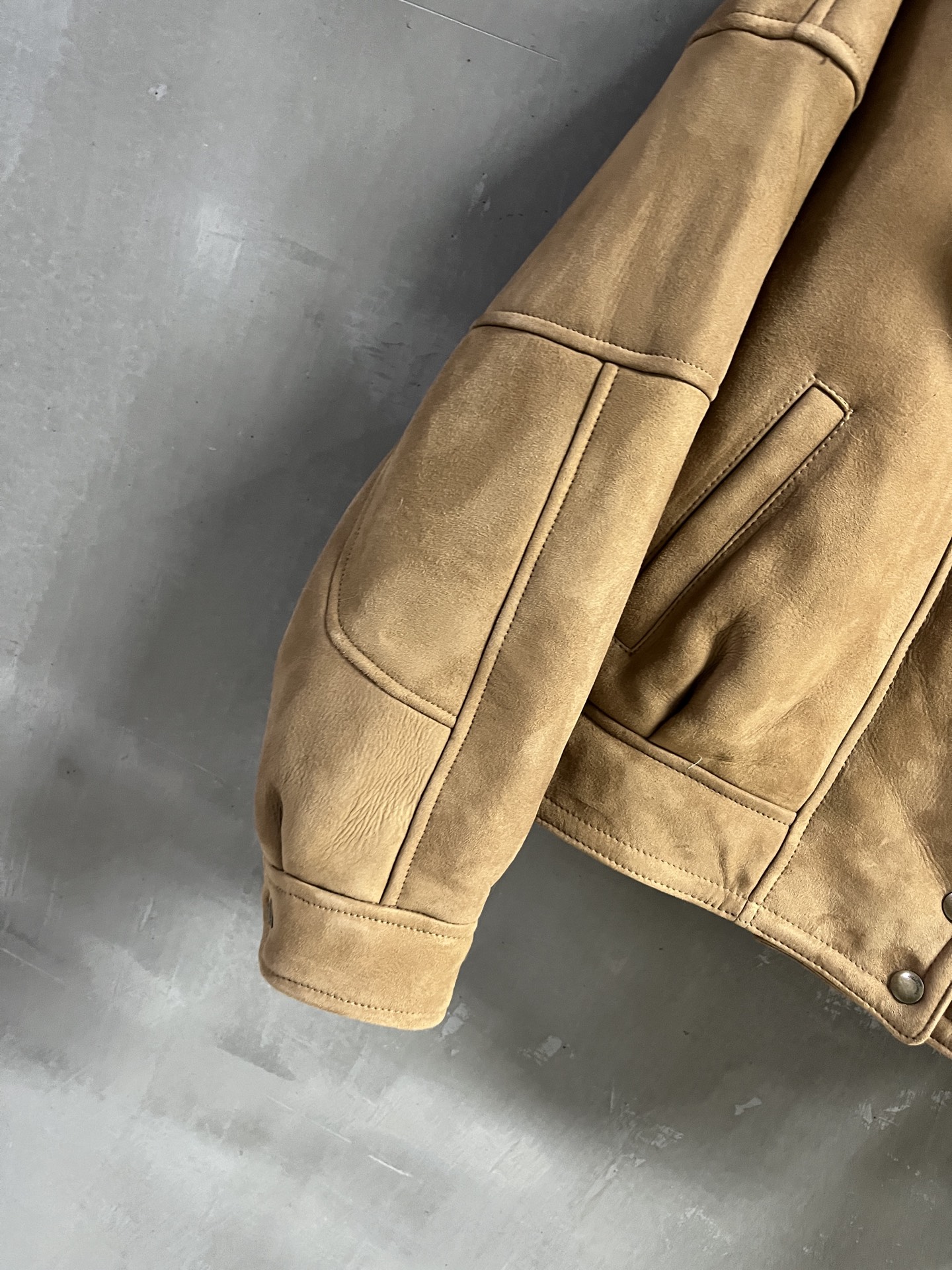 Saint Laurent Shearling Leather Jacket - Autumn 2025 Collection 7 i1757087361324 712 0 4