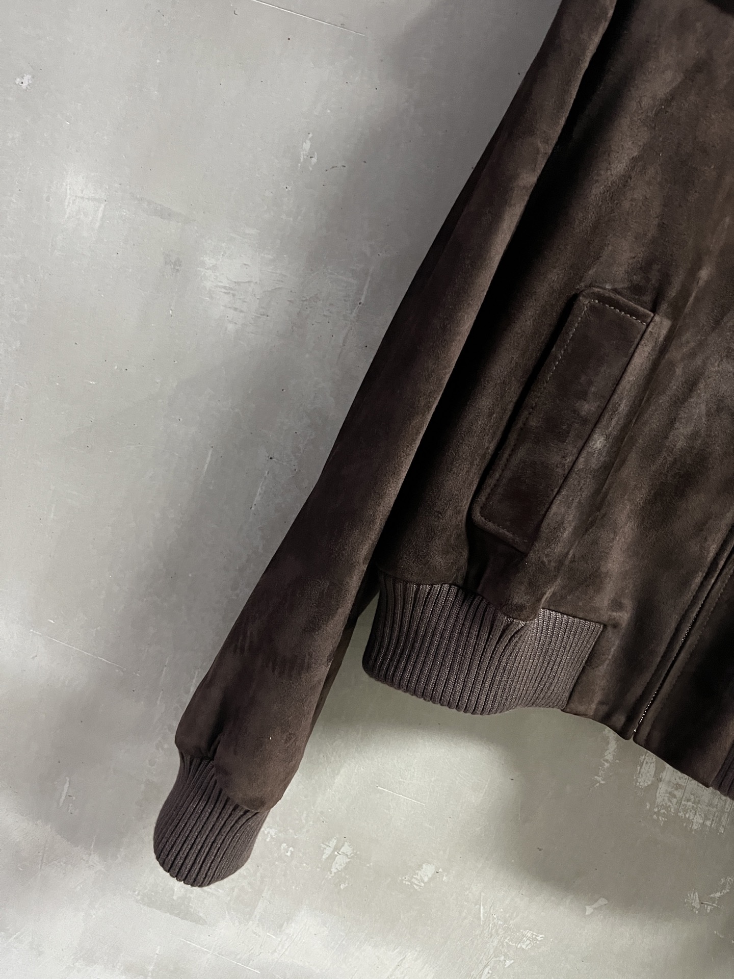 Miu Miu 2025 Fall Leather Jacket - Sweet & Cool Retro Style 5 i1757258251703 2491 0 2