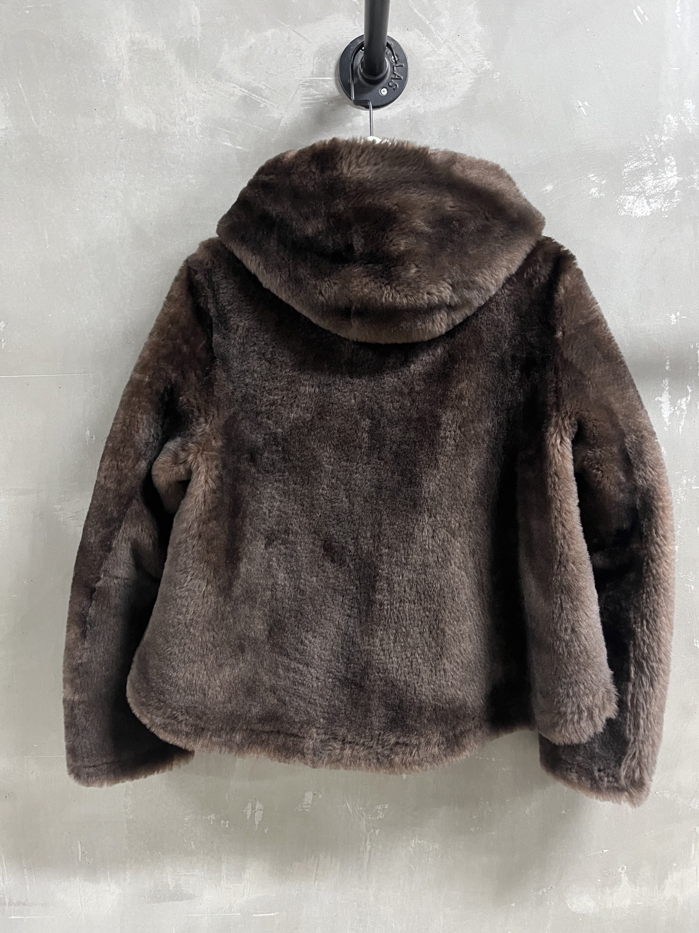 Loewe Shearling Jacket: Vintage Merino Wool, Stylish & Versatile Fit 10 i1757428657233 948 0 8