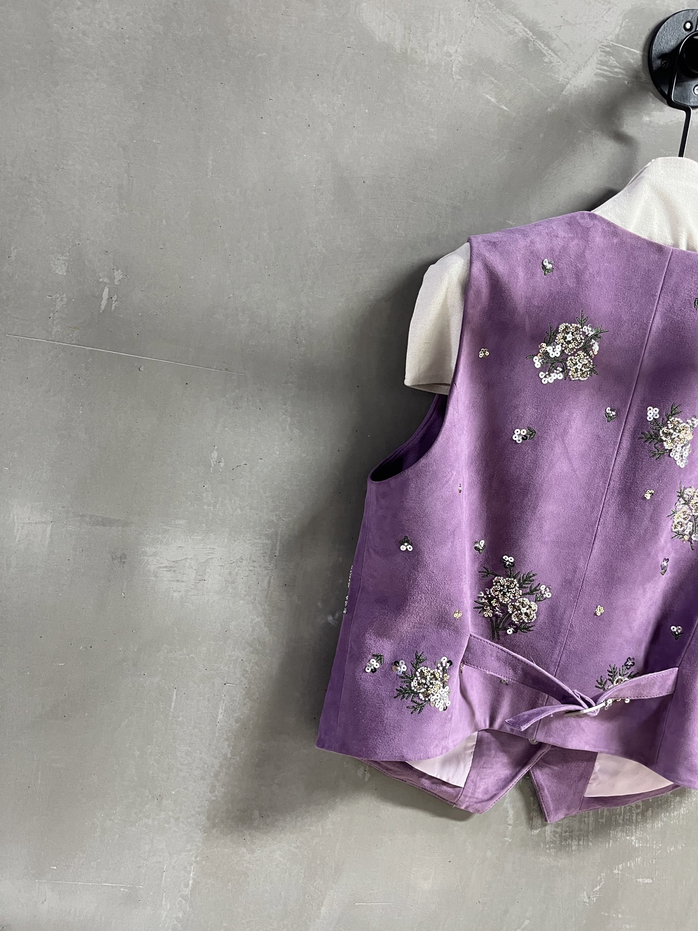 Miu Miu Inspired Embroidered Vest: Retro Chic & Versatile Style 9 i1757517680724 5571 0 7