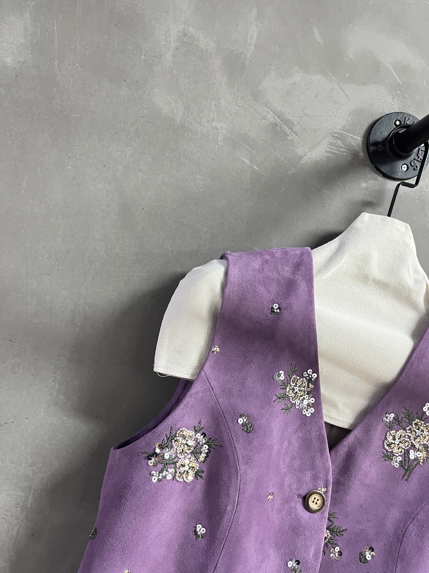 Miu Miu Inspired Embroidered Vest: Retro Chic & Versatile Style 7 i1757517681512 5485 0 4