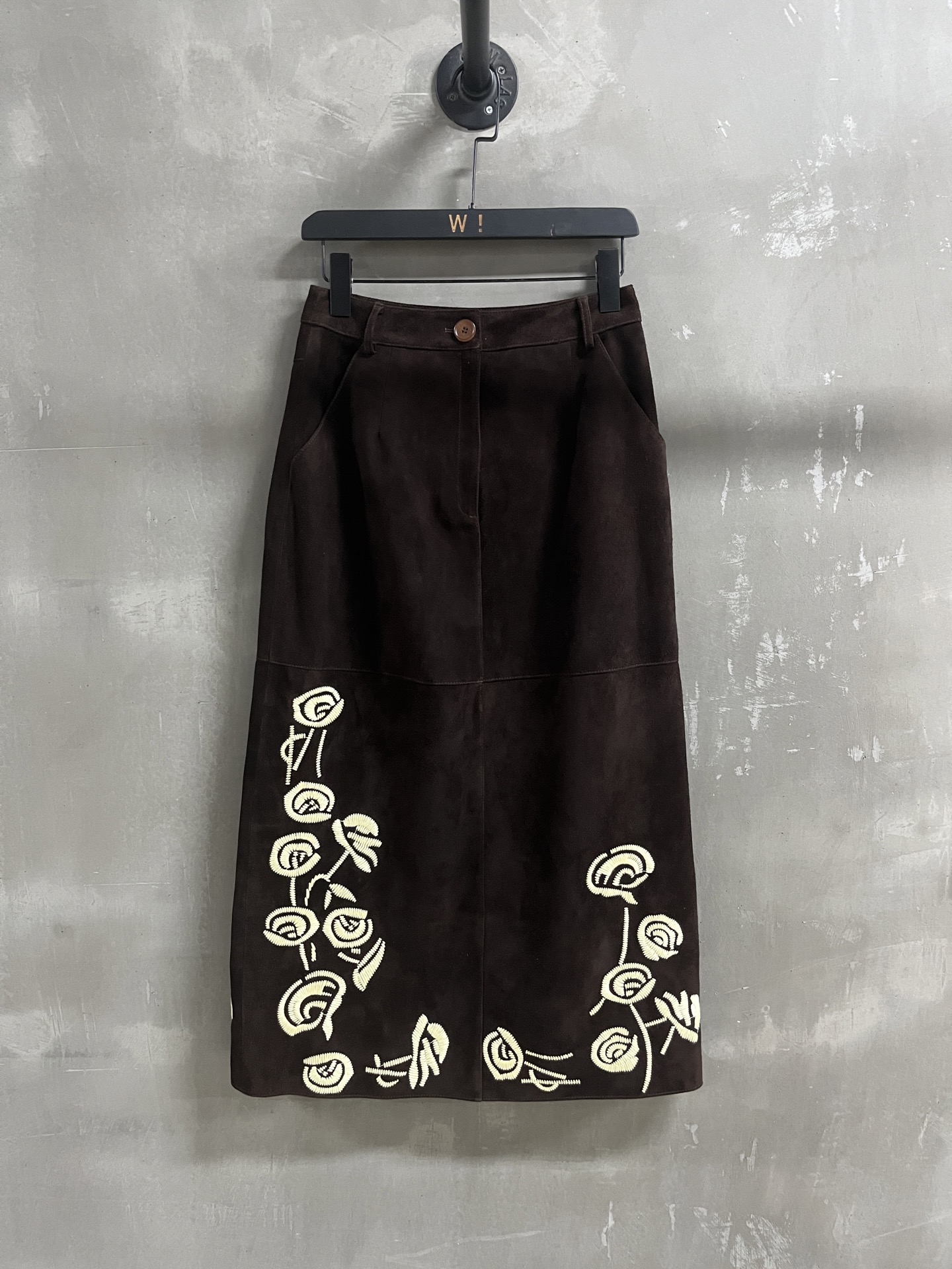 NO:636888,Introduction to Ermanno Scervino｜2025 Early Autumn New Products This season’s best hip-covering maxi skirt!  The original custom-made version is versatile and fashionable!  - MATERIAL material - leather imported Turkish mixed cashmere surface sizeM- XL M size waist 68 hip 100 skirt length 85 price, women's clothing, skirts, alexander wang19860909Ermanno Scervino简介｜2025早秋新品 本季度最佳包臀长裙单品！原版订制 版型不挑人百搭又时髦！ - MATERIAL 材质 - 皮面进口土耳其混种羊绒面 sizeM- XL M码腰围68 臀围100 裙长85 price,女装,skirts,alexander wang,Women's clothing