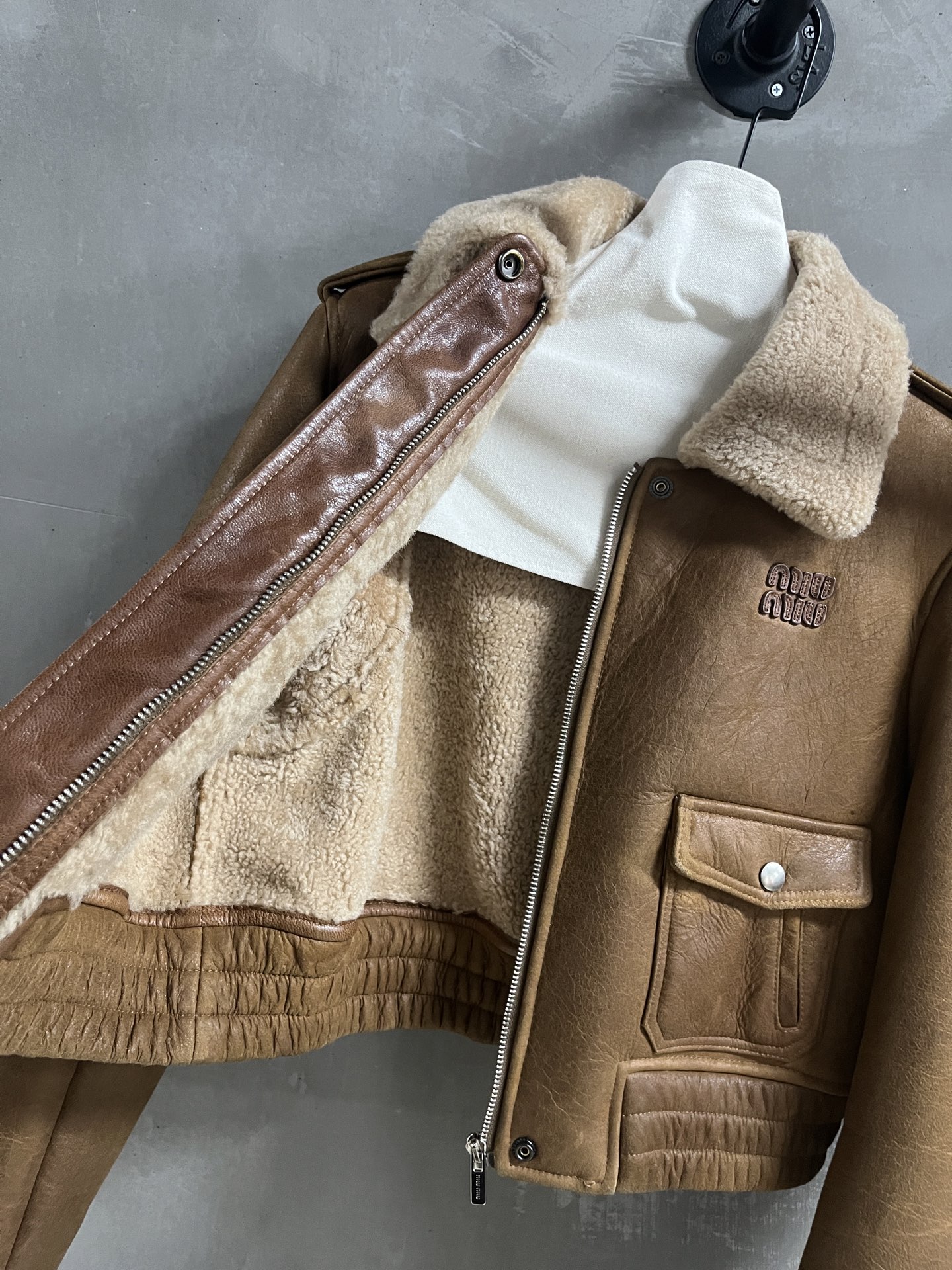 Miu Miu Shearling Jacket: Autumn 2025 Collection, Classic Design, Slim Fit 8 i1758034966023 6278 0 6