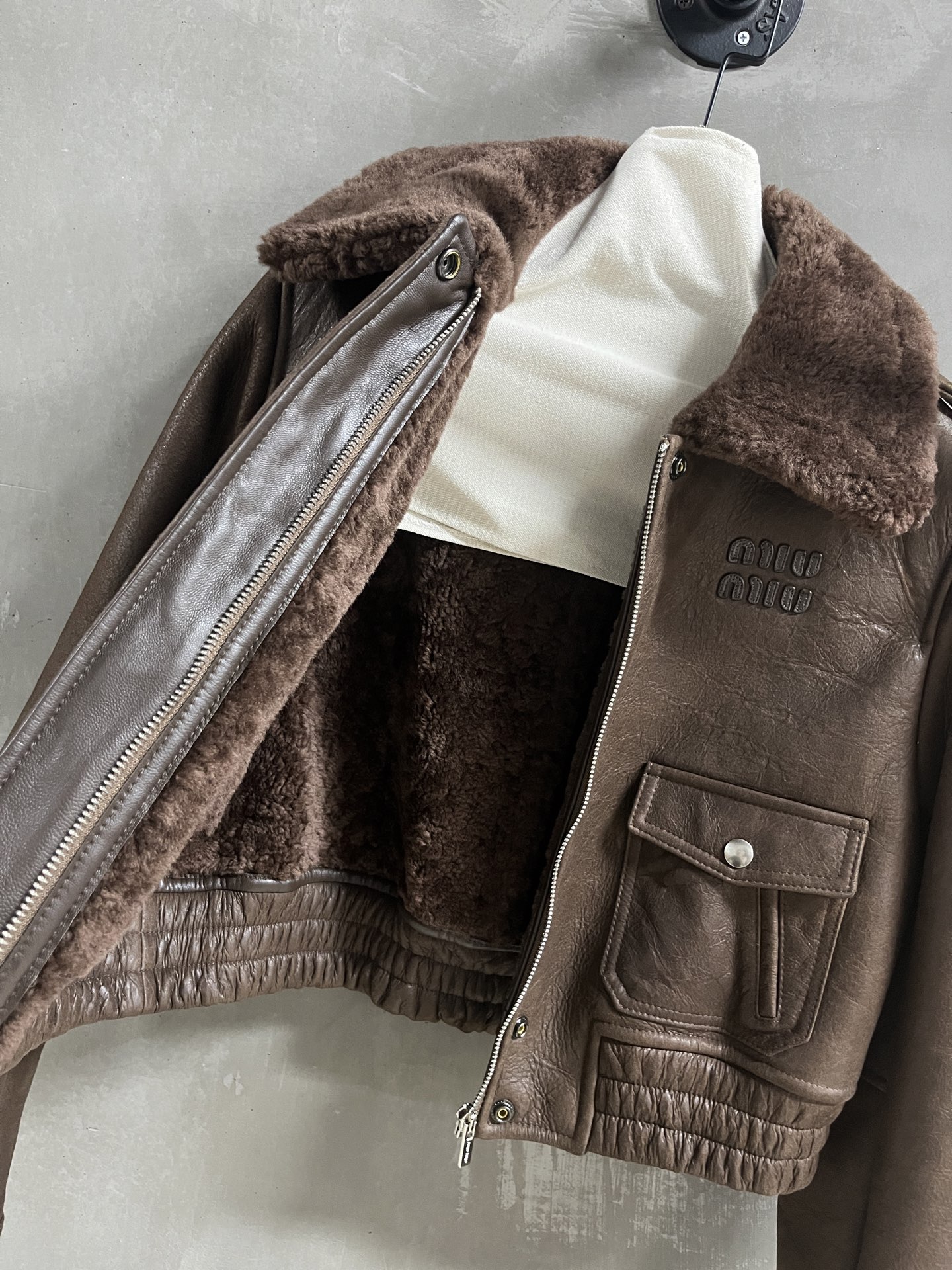 Miu Miu Shearling Jacket: Classic Design, Slim Fit, Versatile Style 7 i1758035056586 7357 0 5