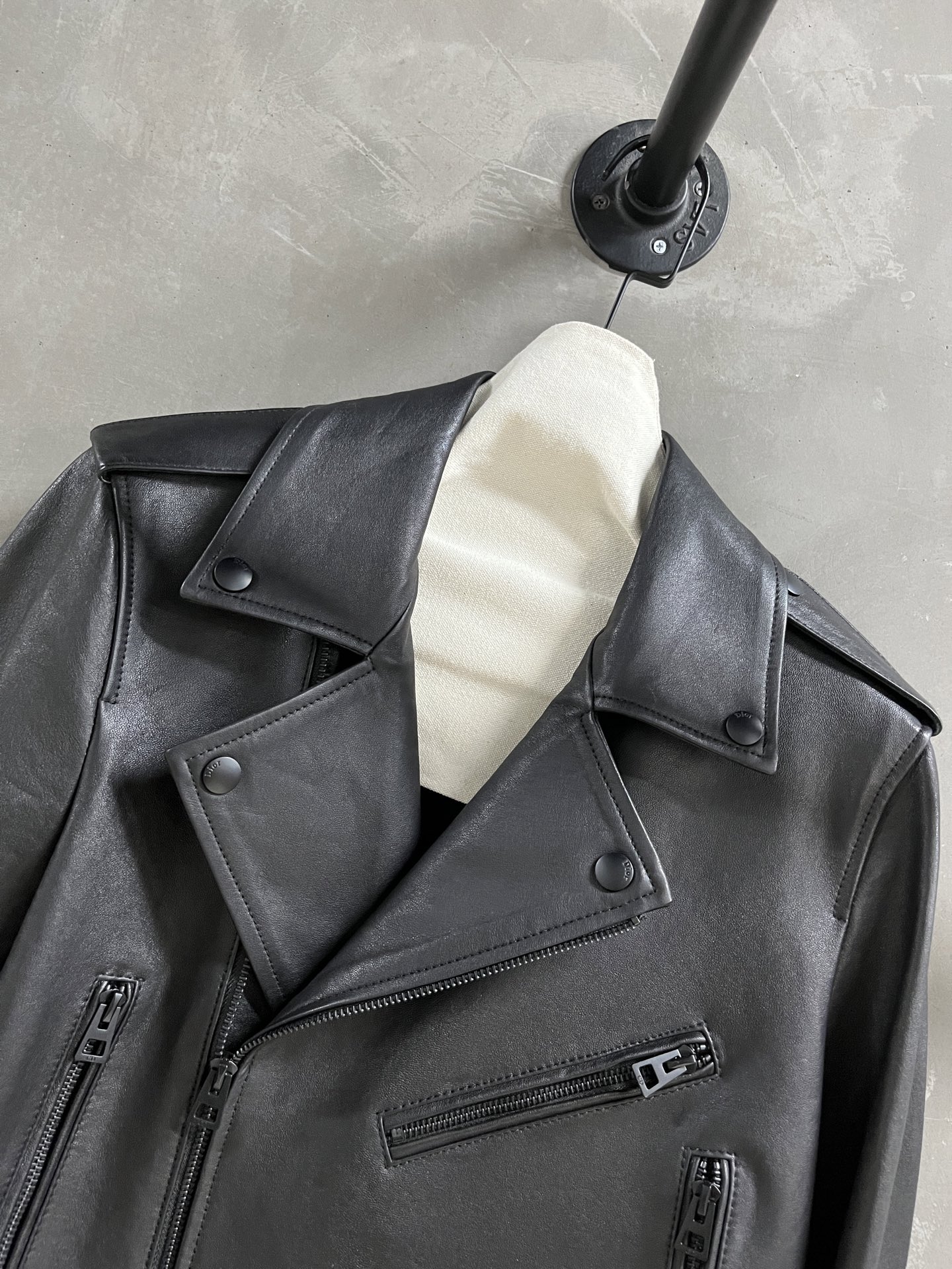 Dior Biker Jacket: Chic & Trendy for Fall/Winter 2025 - S to XL 7 i1758036800896 2034 0 5