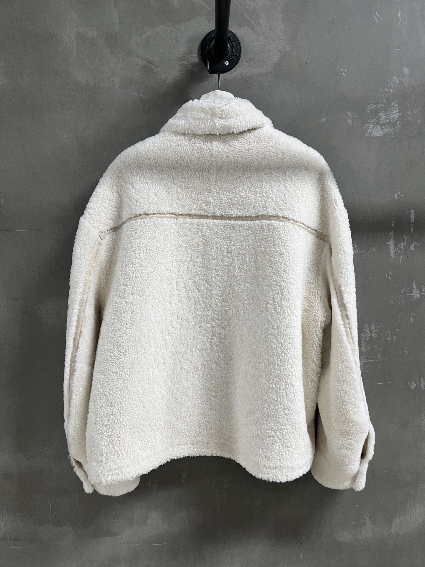 Miu Miu Shearling Jacket: Chic, Slim Fit, and Versatile Fall Fashion 10 i1758294732901 5145 0 8