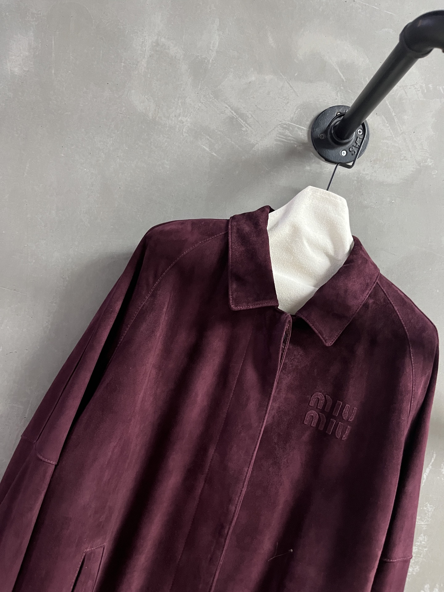 Miu Miu Inspired 2025 Autumn Leather Jacket: Vintage Style, Relaxed Fit 6 i1758639890524 469 0 3
