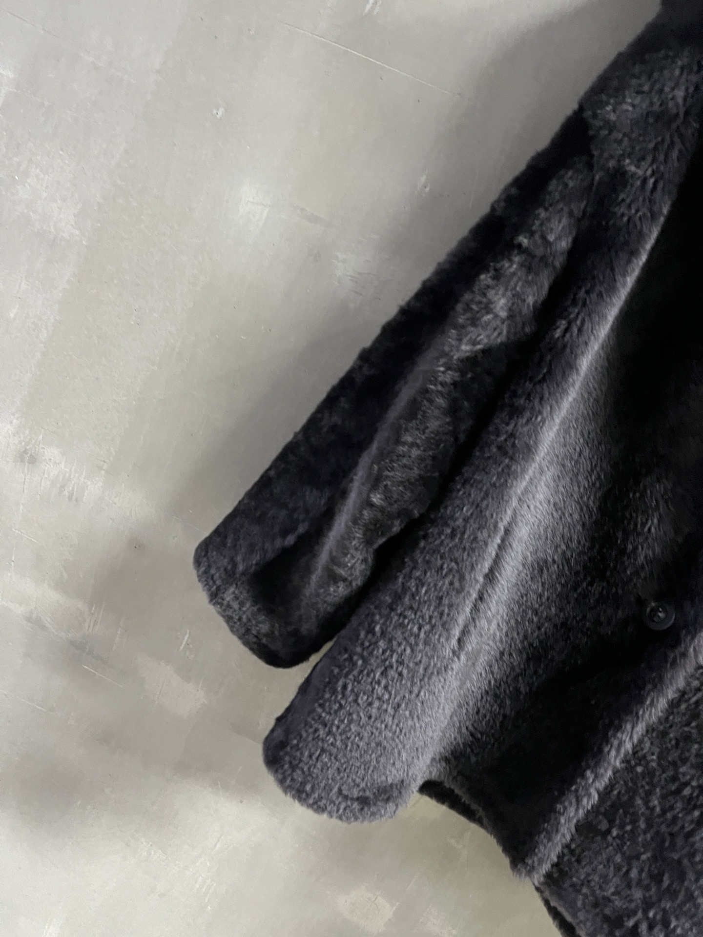 Max Mara Shearling Jacket - Timeless M*lard Shade, S-L Sizes Available 4 i1758640963918 6633 0 1